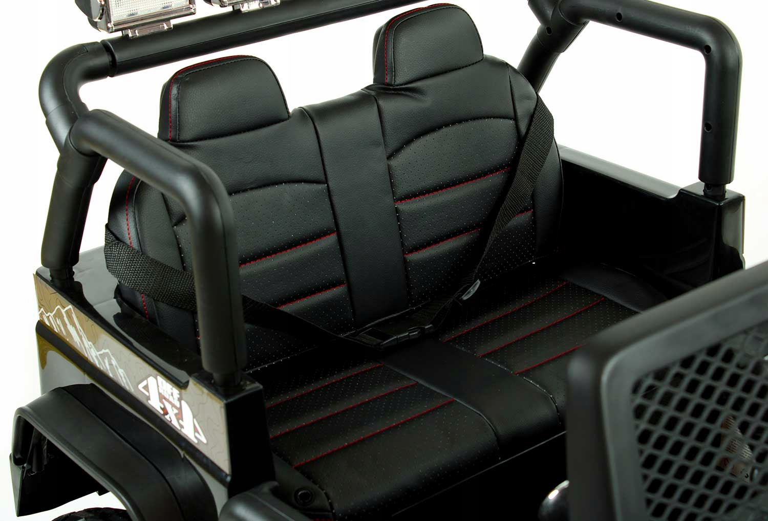AUTO NA AKUMULATOR DLA DZIECI 4x4 EVA SKÓRA 2.4 Wiek dziecka 12 m +