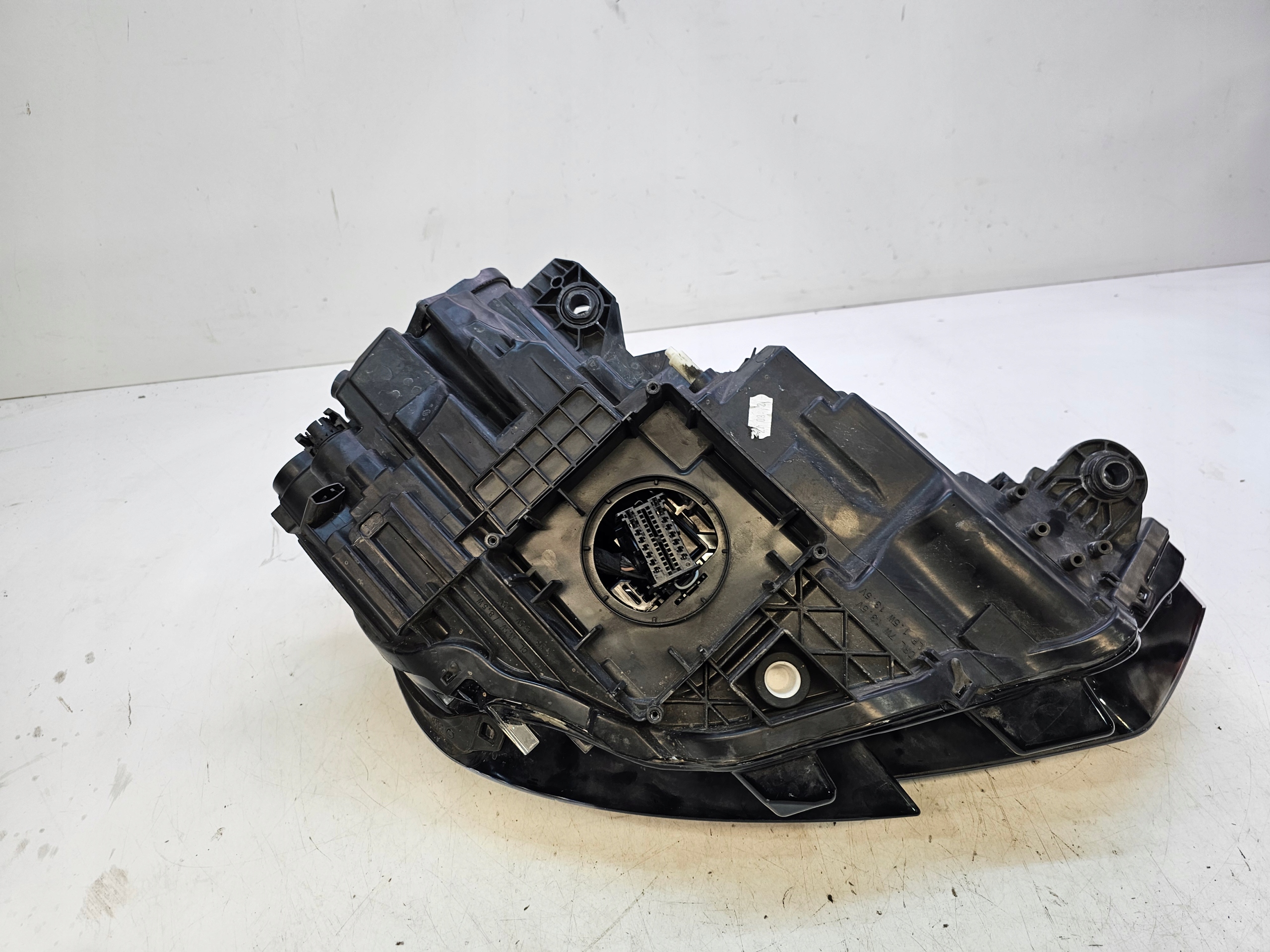 REFLEKTOR XENON LED left AUDI A3 8V LIFT 8V0941033D UK