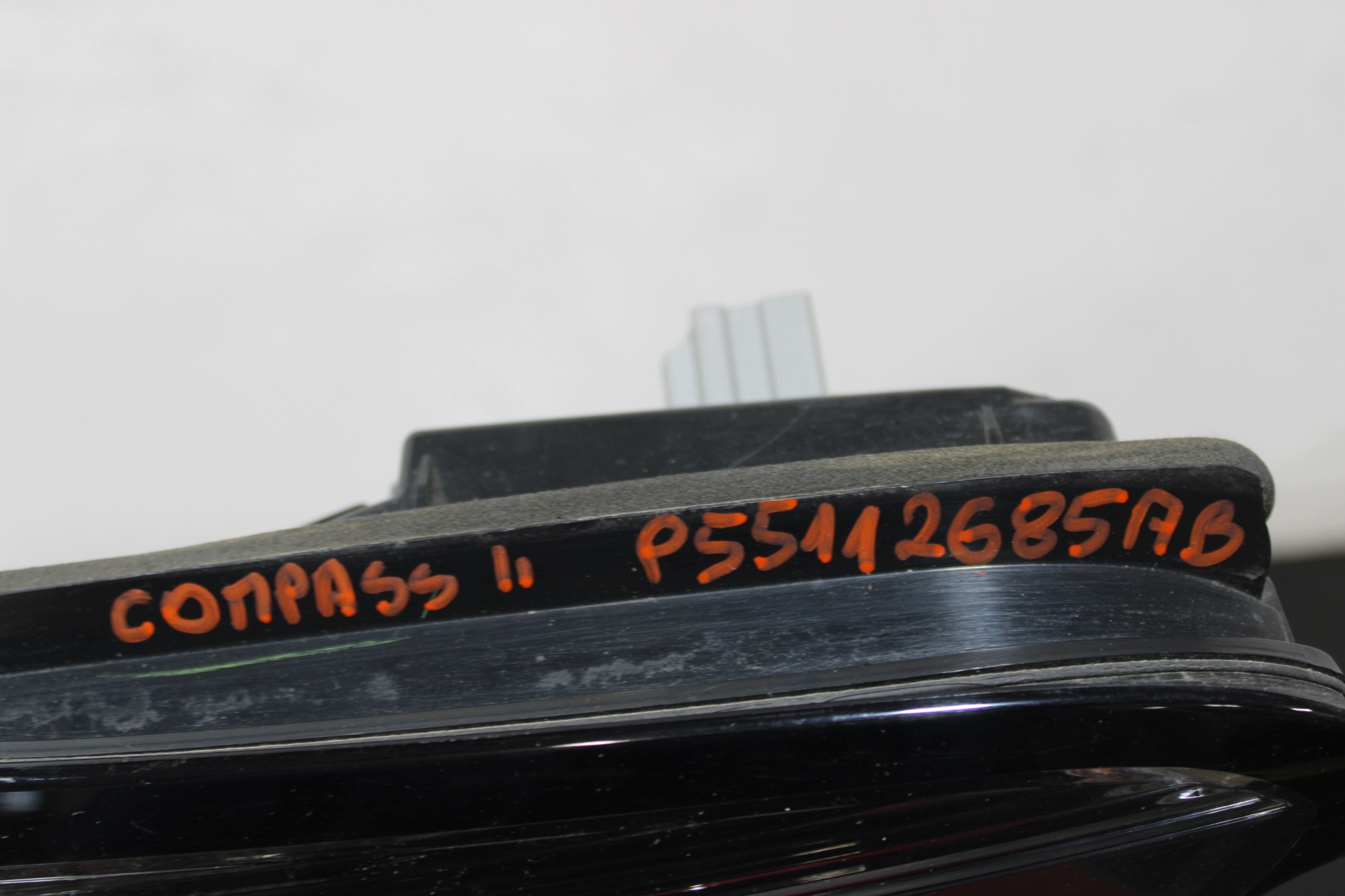 light bonnet left rear part left rear P55112685AB JEEP COMPASS II 2 1.4T