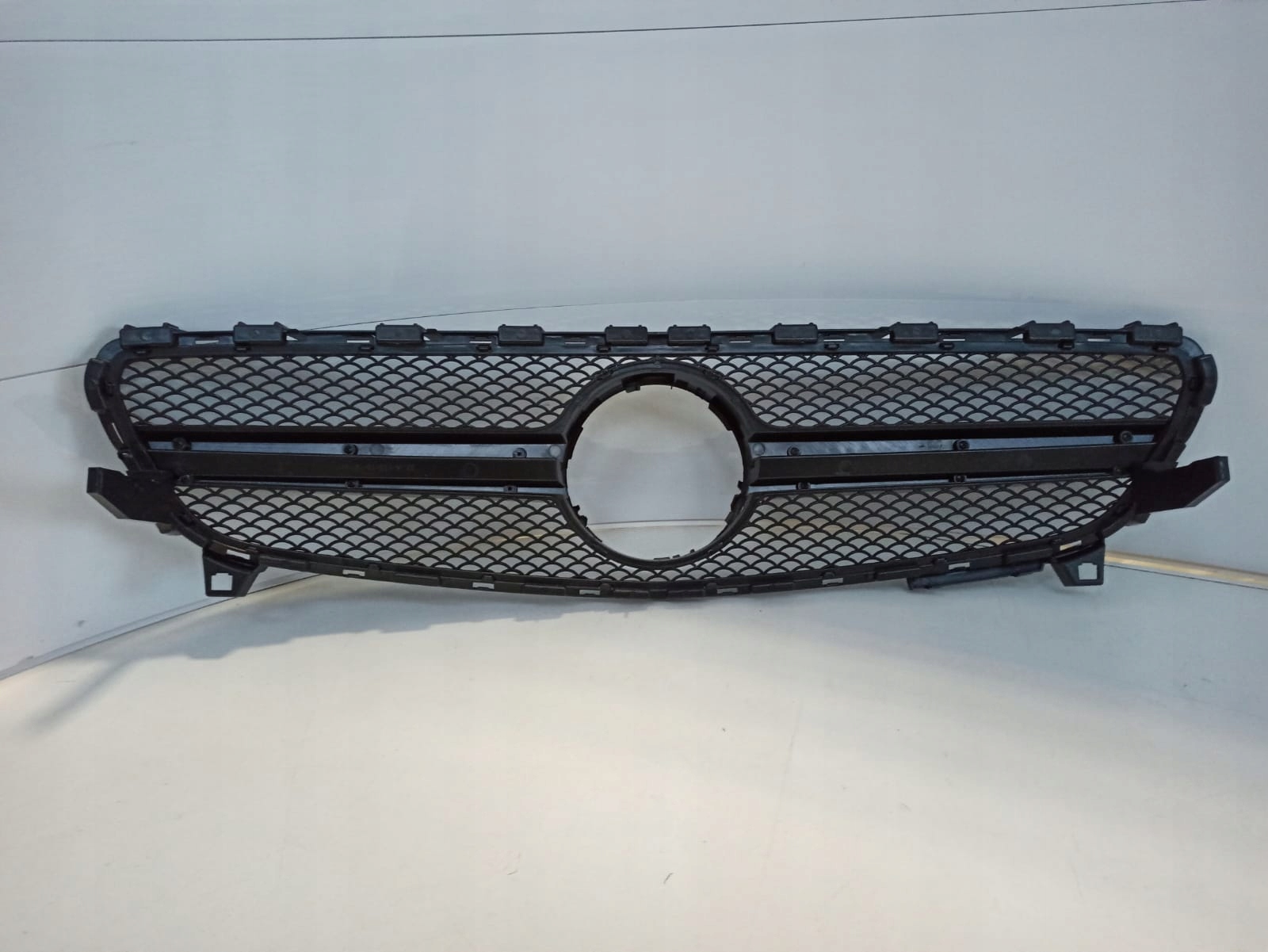 Grill Mercedes S176 16-18 styl AMG czarny Producent części Inny