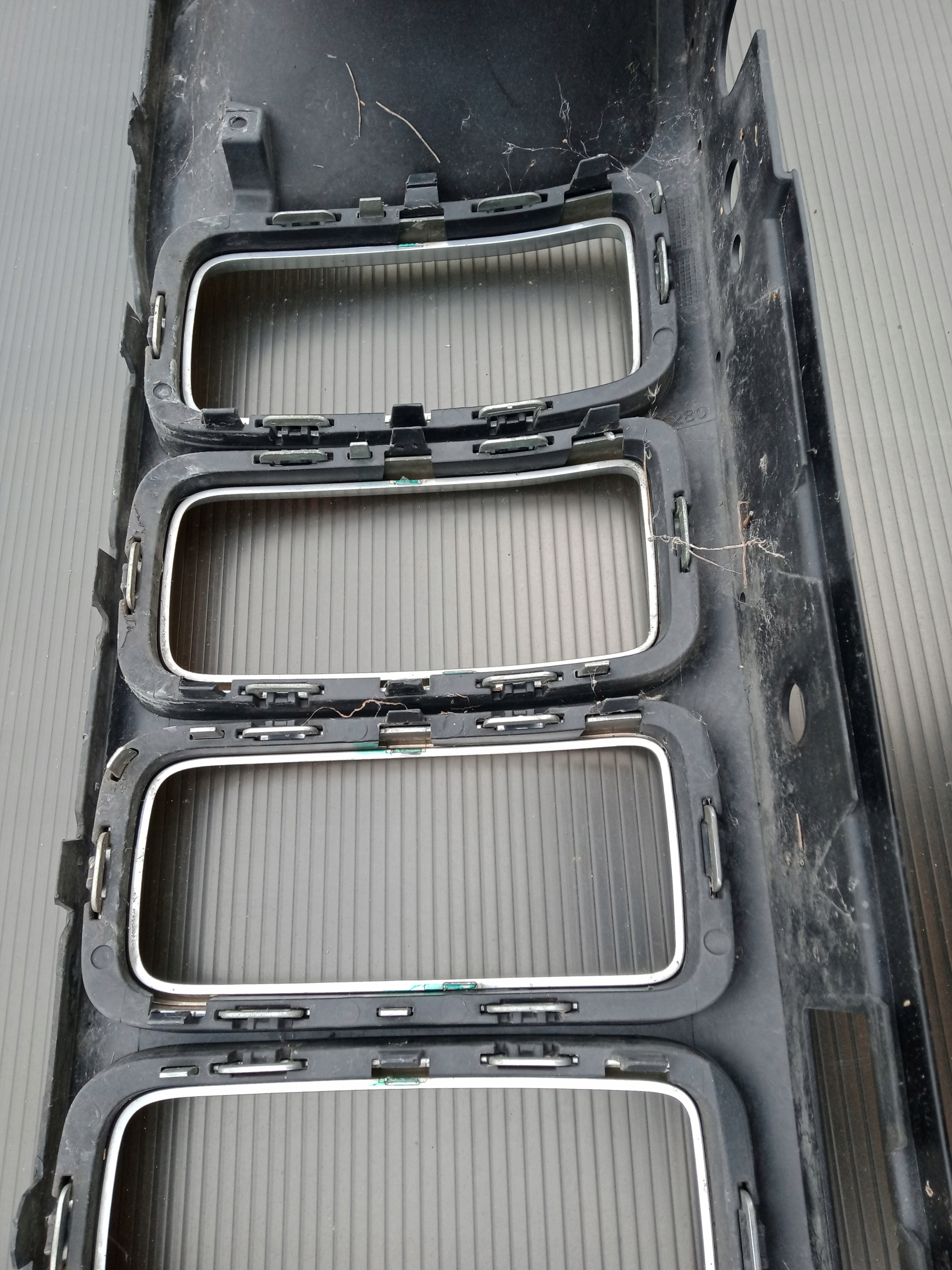 Jeep Renegade BU Kühlergrill FRONTGRILL Kühlergitter 52088680 - Thumbnail 7