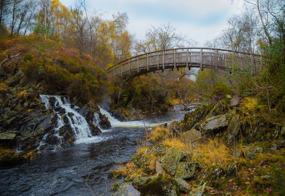 

Fototapeta Flizelinowa Rzeka Szkocja 152x104