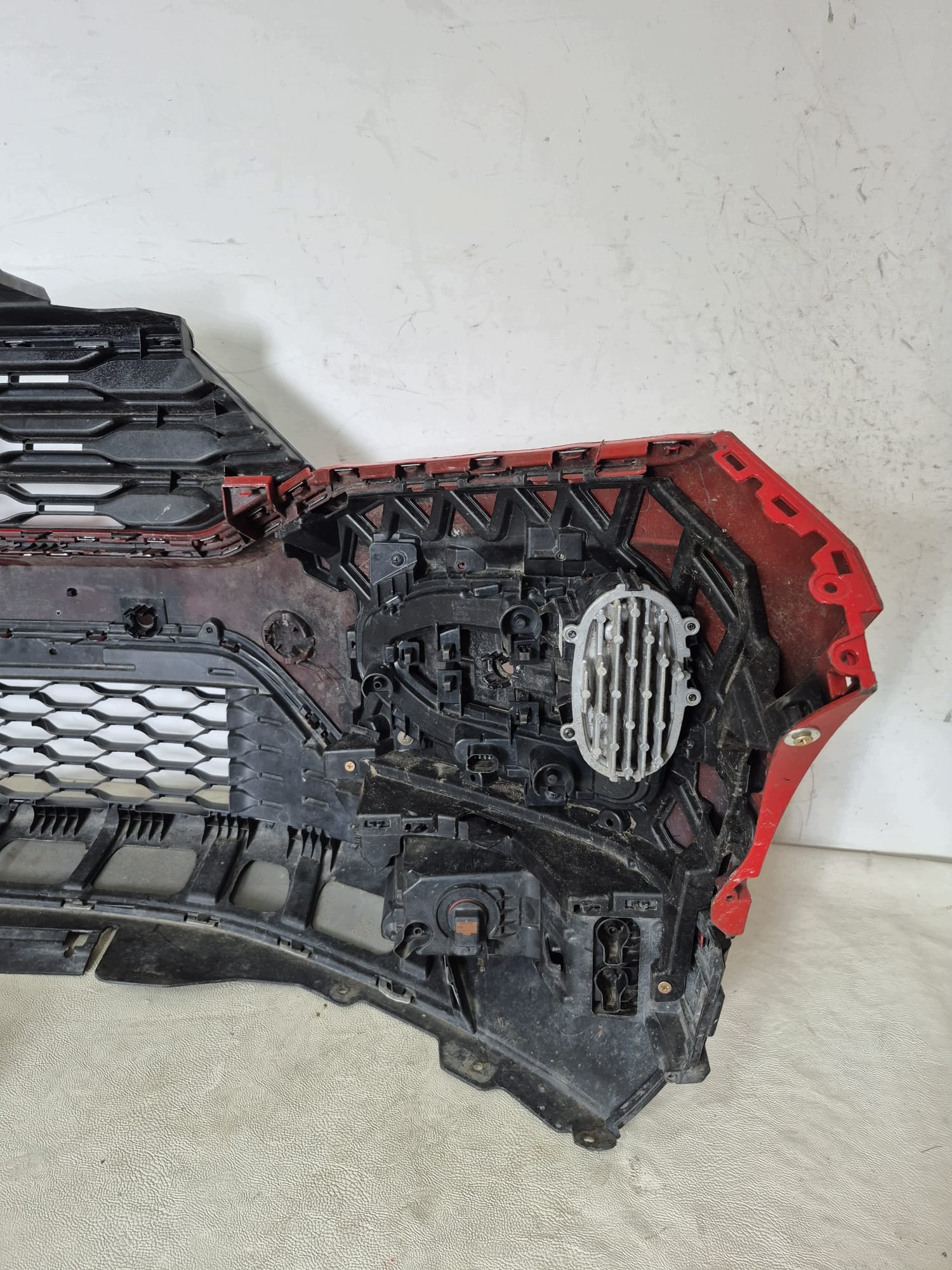VW T-ROC 2GA 17- bumper front front grill grid LED CHROM PDC
