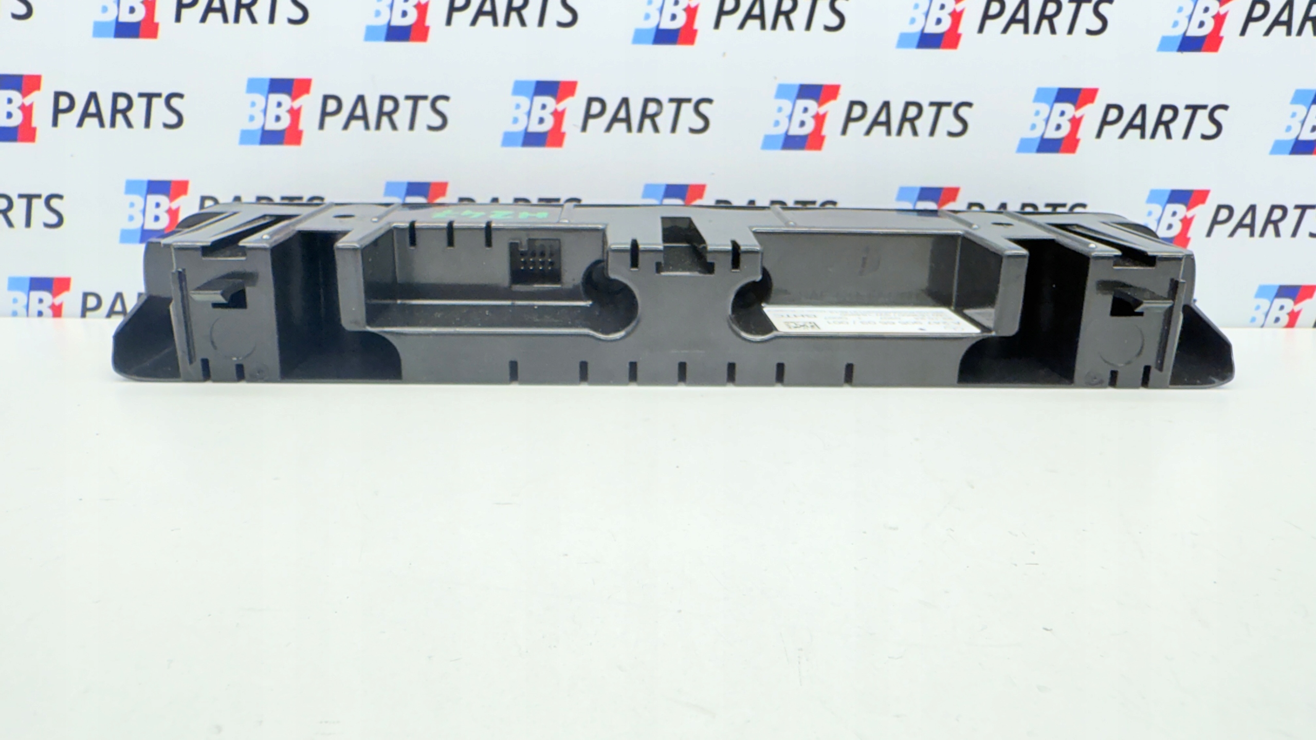 MERCEDES H247 GLB W177 W118 GLA Unite commande clima Bouches buses A2479056503
