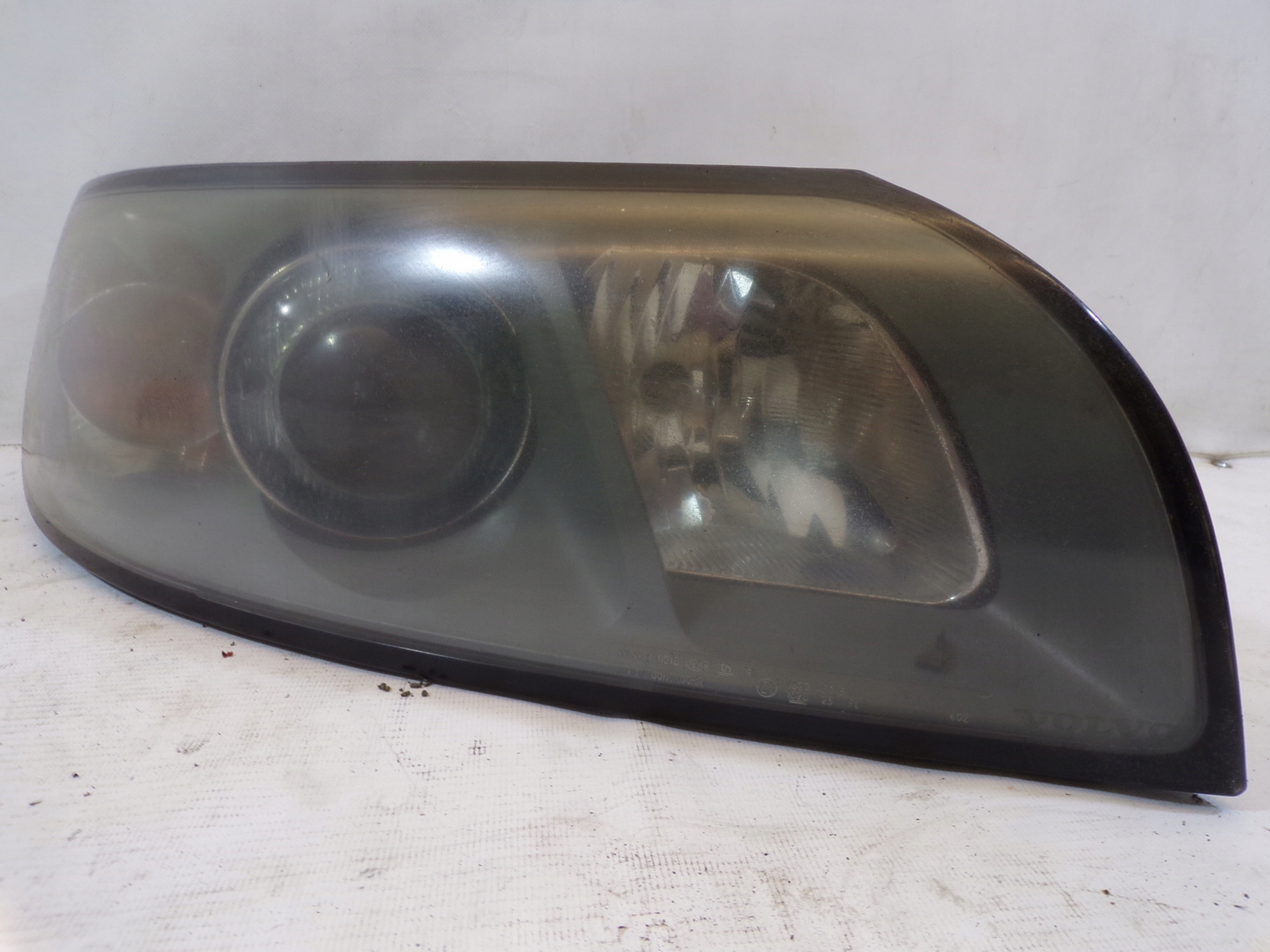 light front front right VOLVO V50 XENON