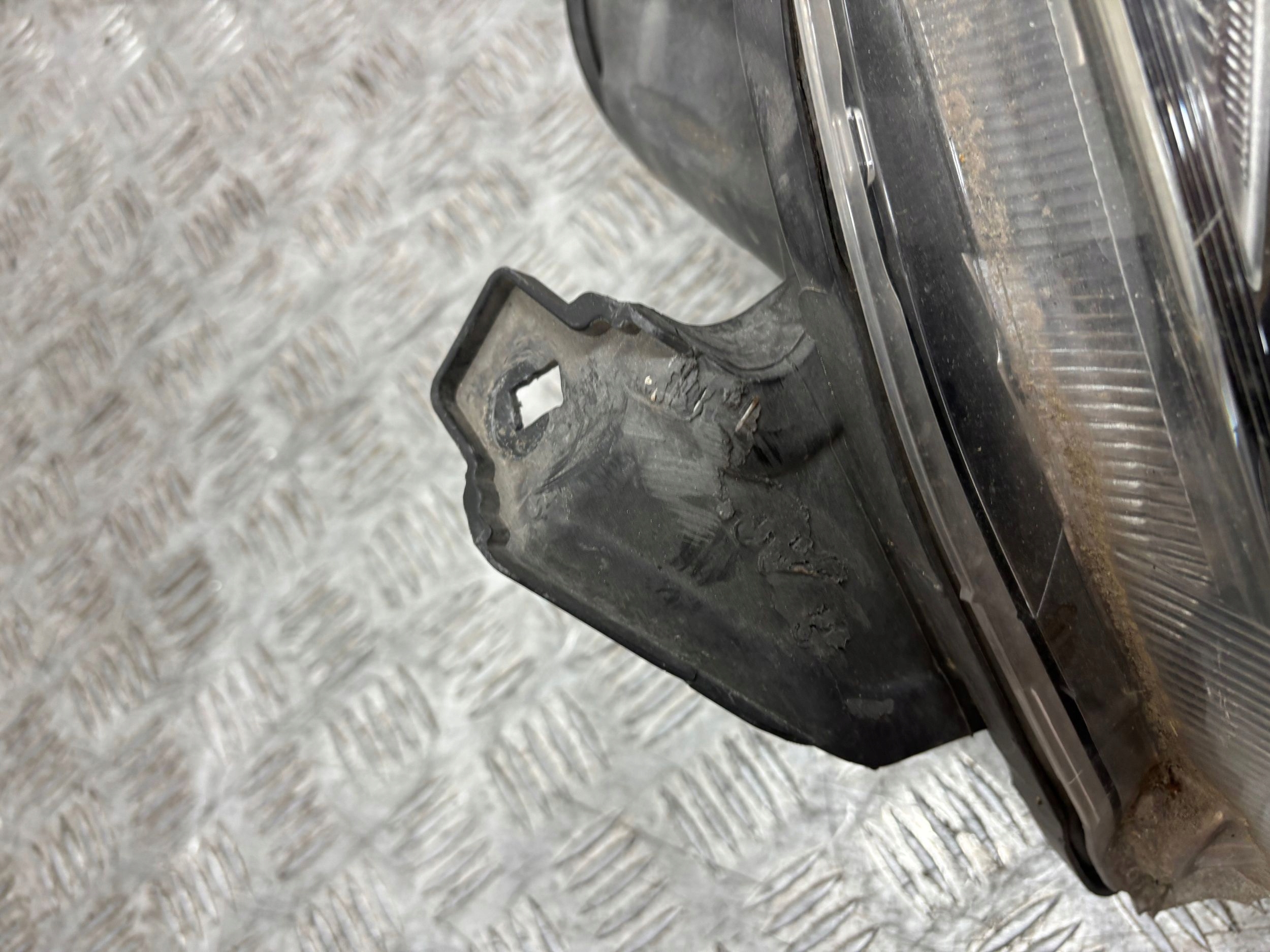 REFLEKTOR light left OPEL ASTRA J IV 09