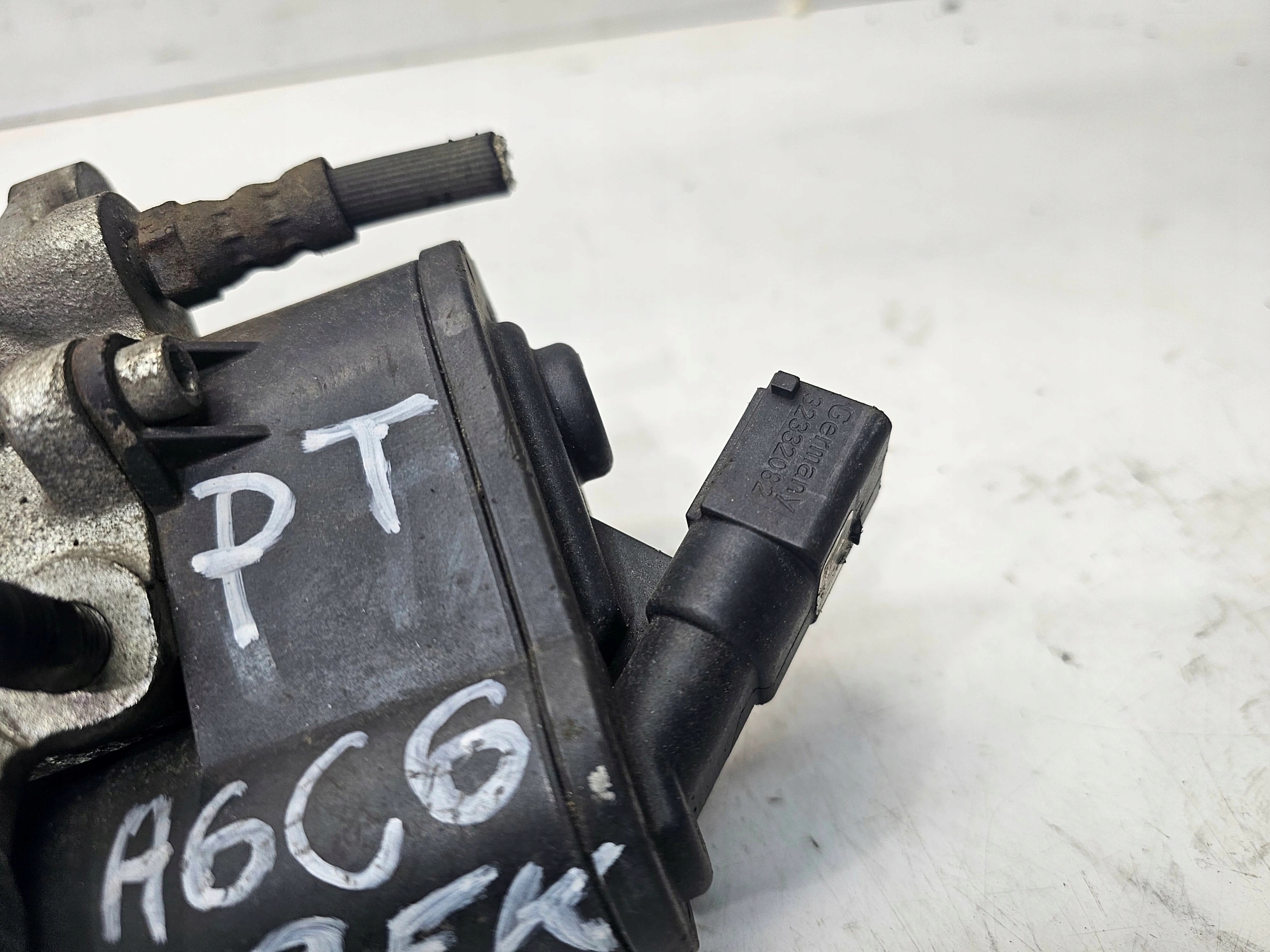 caliper brake electrical right rear part AUDI A6 C6 ZABEK