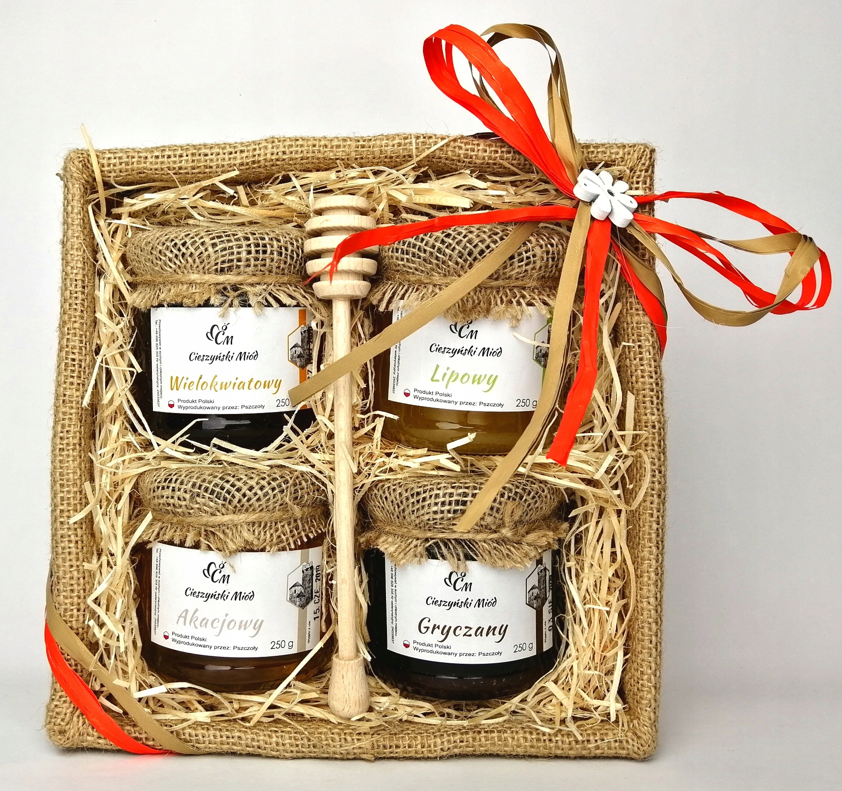 Levně Den učitelů – dárek koš, sada medů 4x250