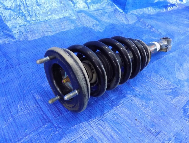 shock absorber right left front L200 II 16-19R 2,4DiD 4062A099