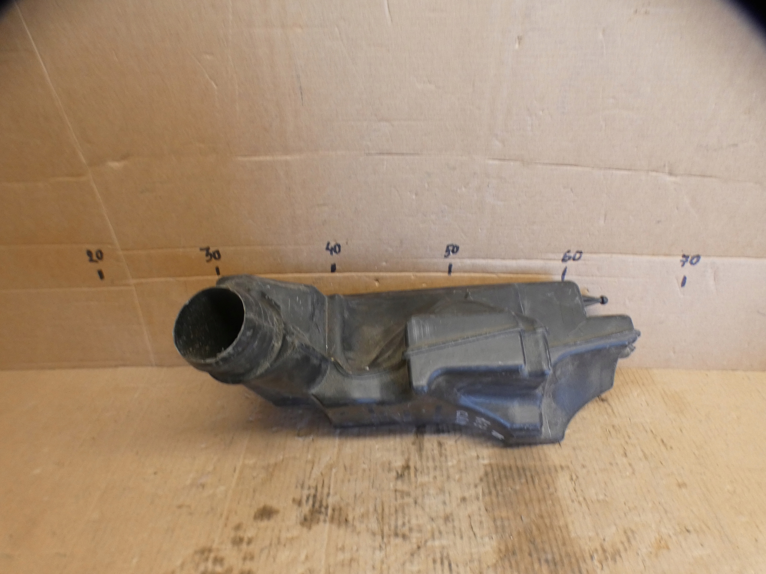 REZONATOR air RENAULT CLIO III RENAULT MODUS 1.4 1.6 16v
