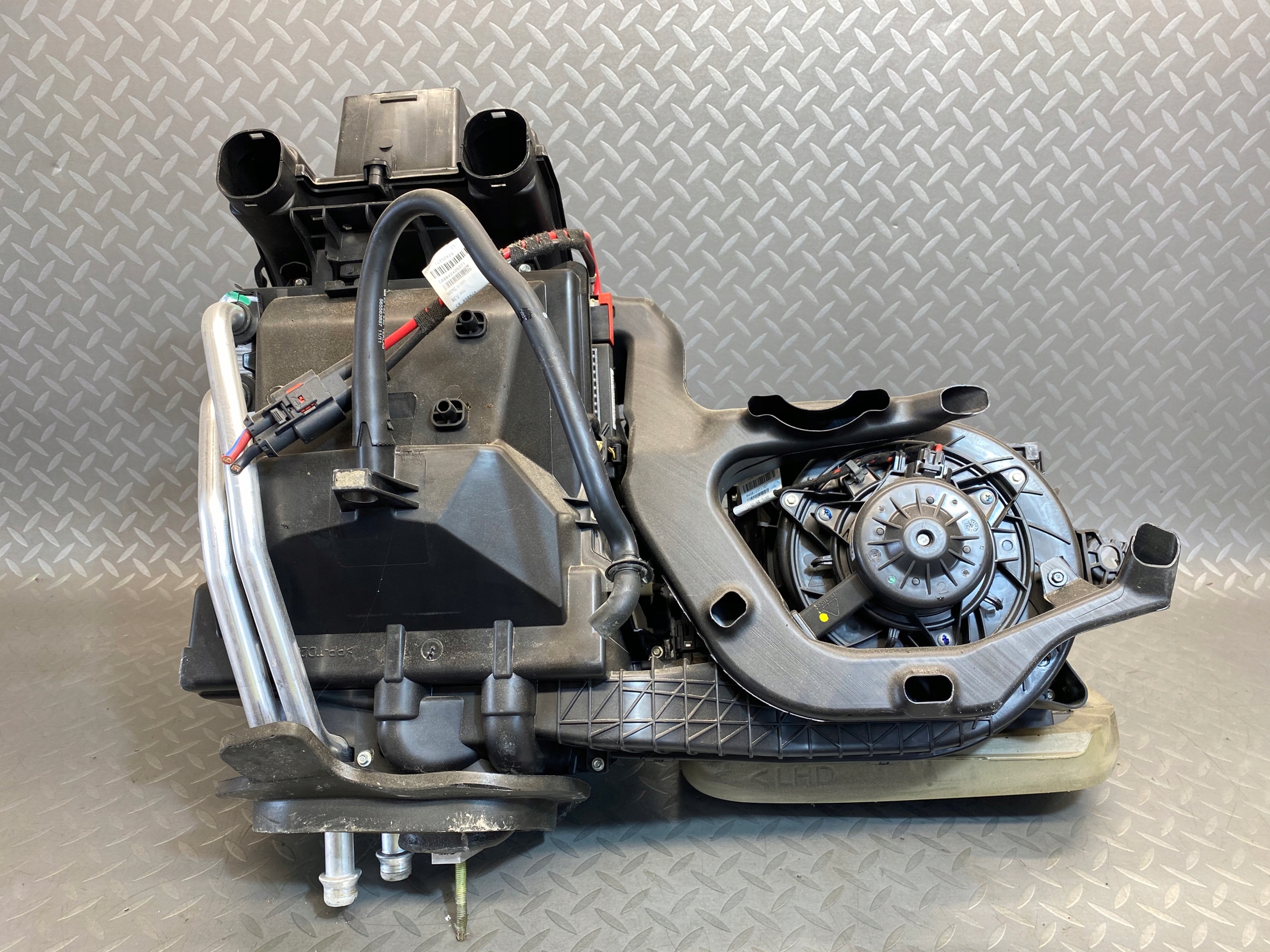 13345112 - КОМБАЙН НАГРЕВАТЕЛЬ ВОЗДУХОДУВКА INSIGNIA ЭЛЕКТРИЧЕСКИЙ