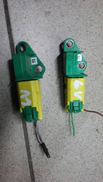 ДАТЧИК УДАРУ 1К0909606 ВВ ГОЛЬФ В