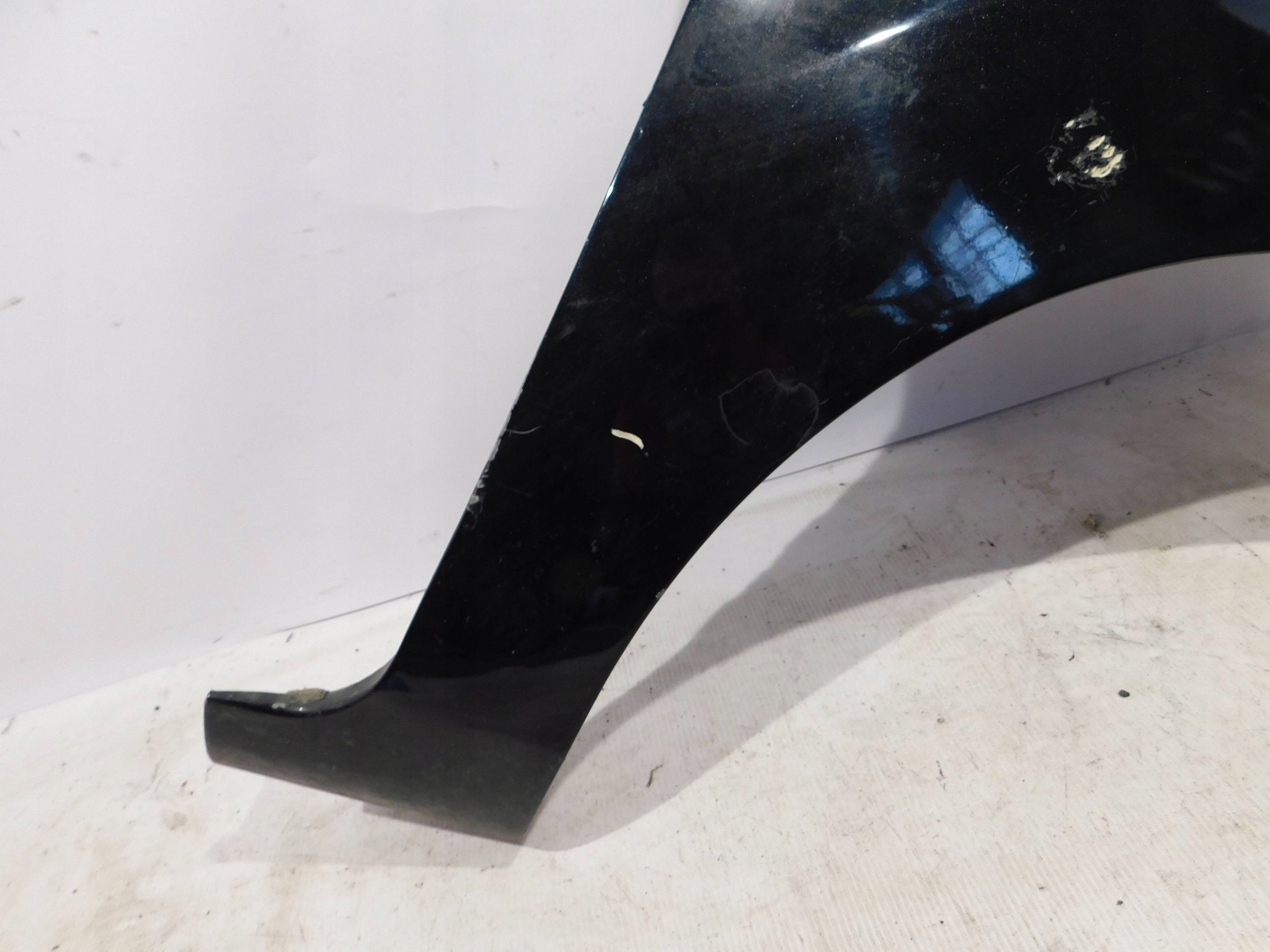 fender front front right FORD FIESTA MK7