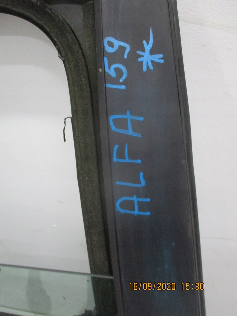 door right rear. ALFA ROMEO 159