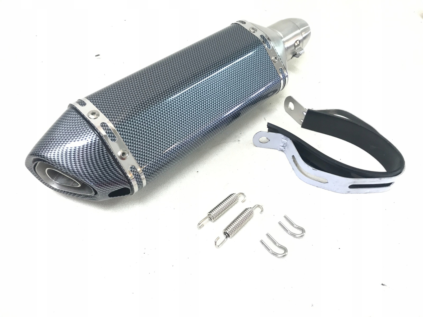 SPORTOWY WYDECH 370mm NAKLEJKA AKRAPOVIC CARBON