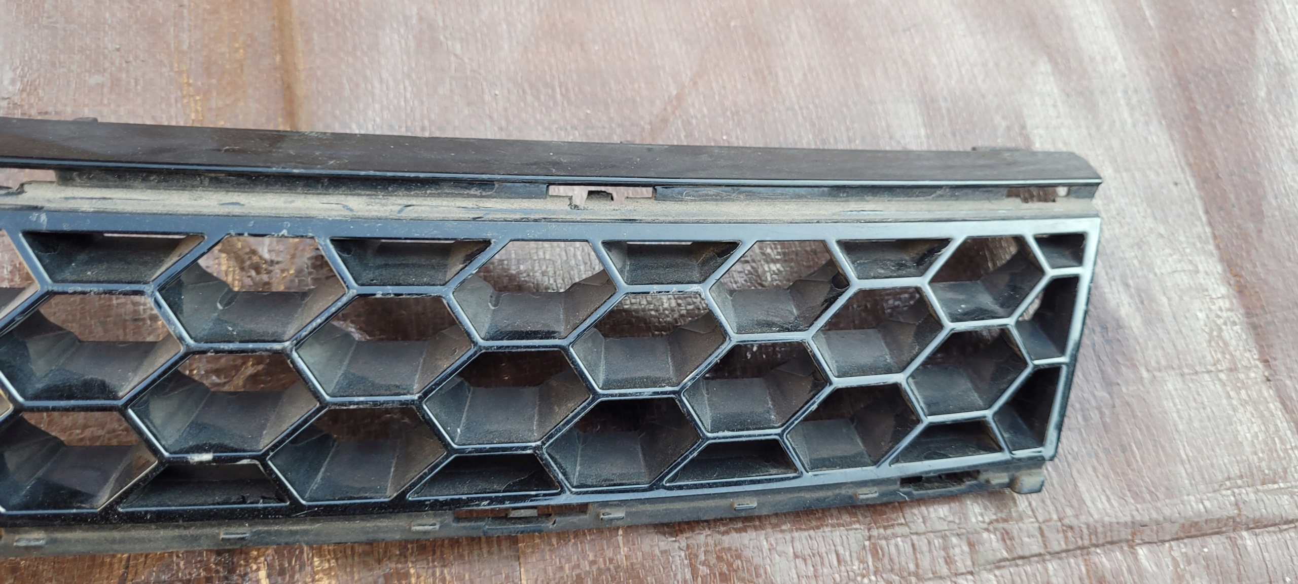 решетка радиатора бампера vw GOLF VI GTI // 3439