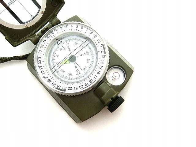 KOMPAS METALOWY MILITARY OUTDOOR BUSOLA KP004 Materiał obudowy metal