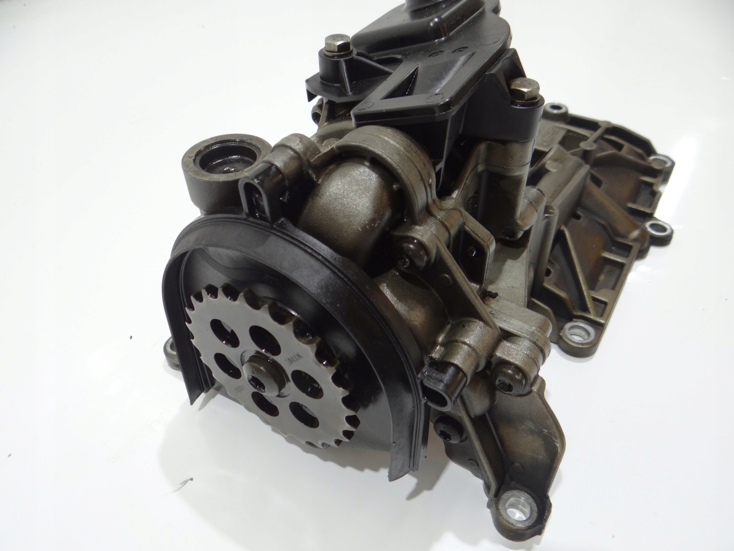 Ölpumpe BMW E90 N47D20C OE 7798014