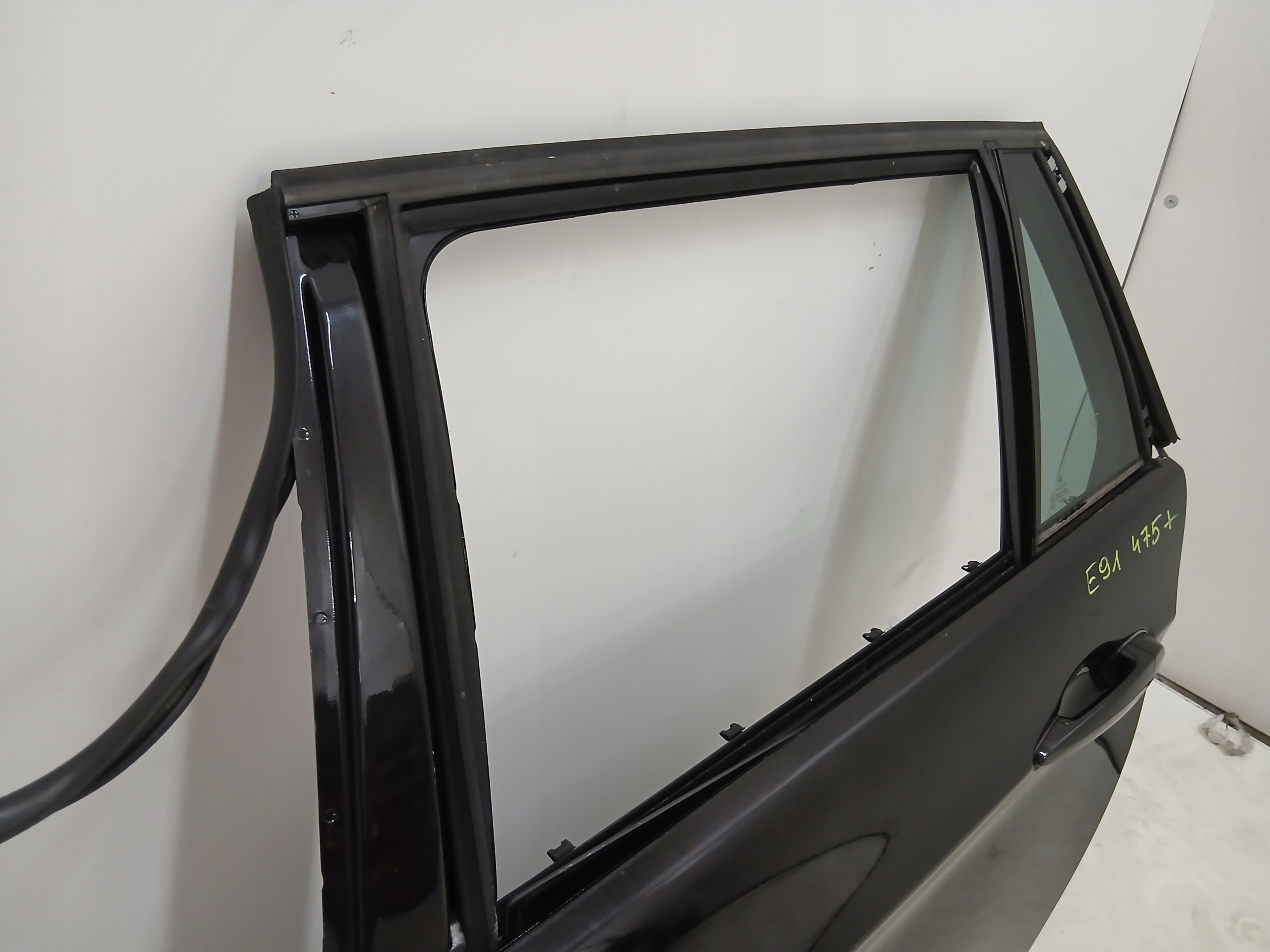 door left rear part rear. BMW E91 475 BLACK SAPPHIRE