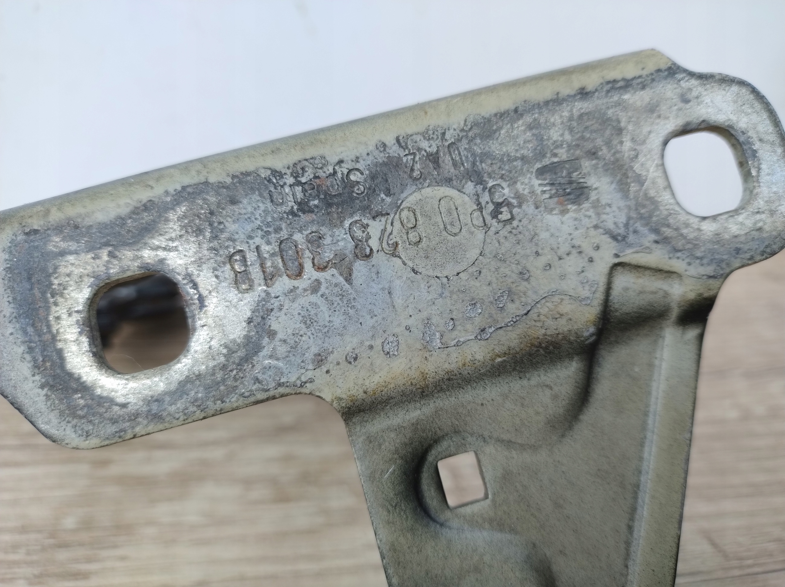 SEAT ALTEA TOLEDO 5P left hinge bonnets 5P0823301B K79/025