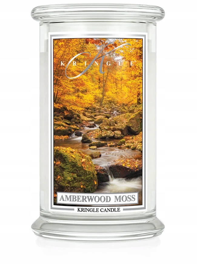 Amberwood Moss Kringle Candle velká svíčka se dvěma knoty (624 g)