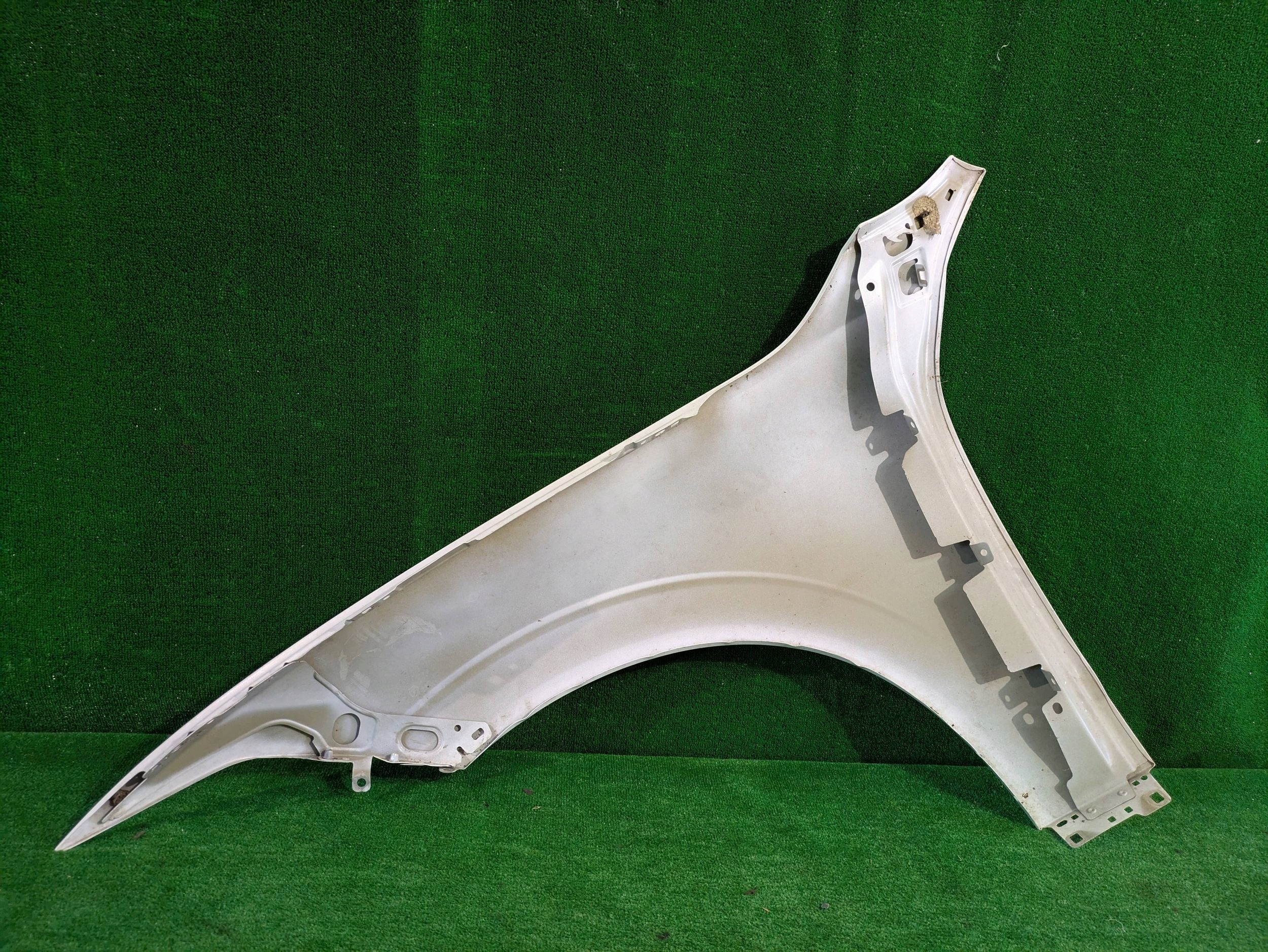 fender front right front VOLVO XC60 II NR.143
