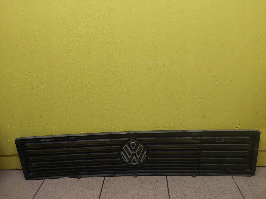 VW LT 28 und Grill Kühlergrill
