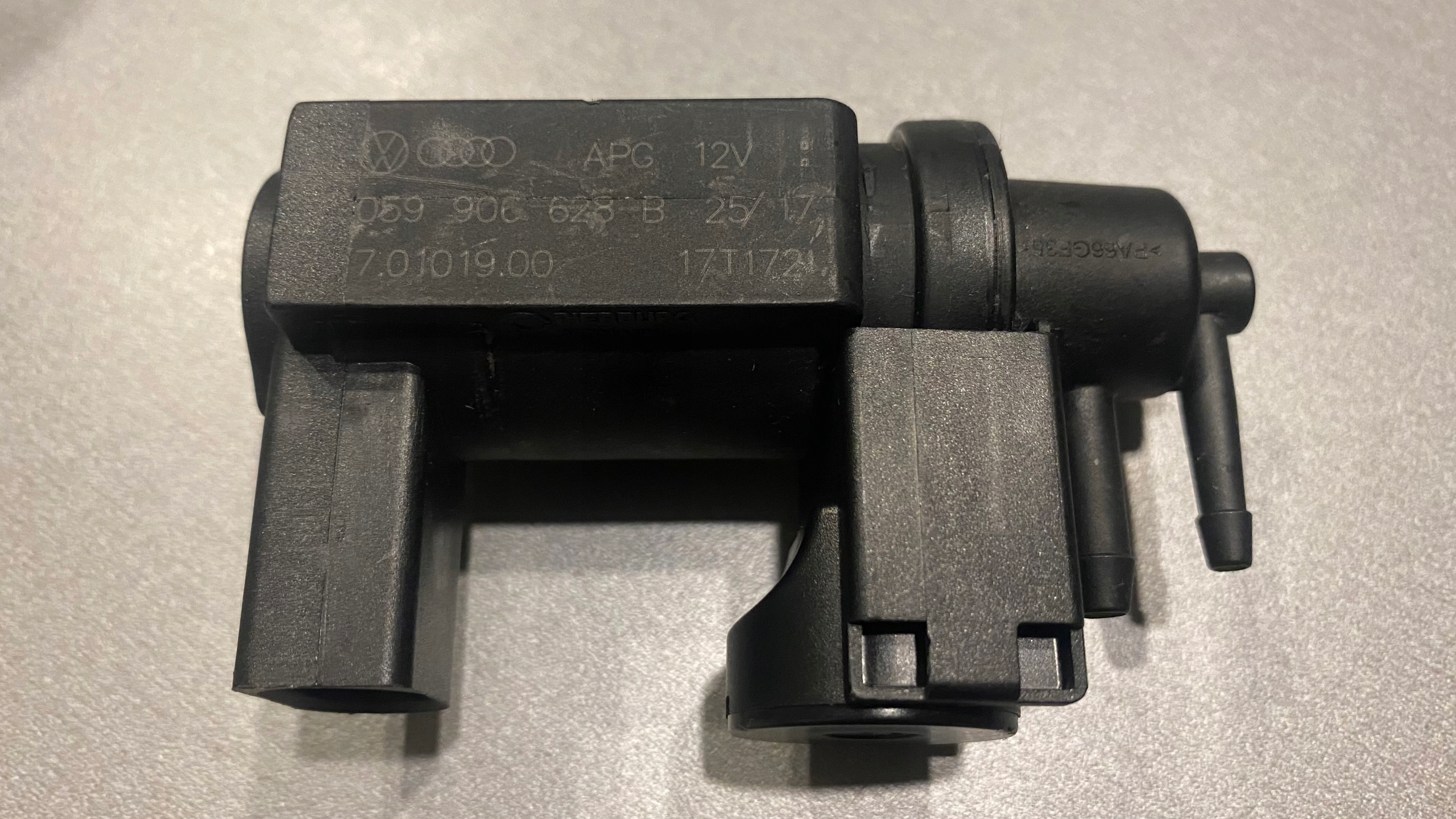 059906628B - Турбинный клапан Audi, VW - 059 906 628 B-ориг.