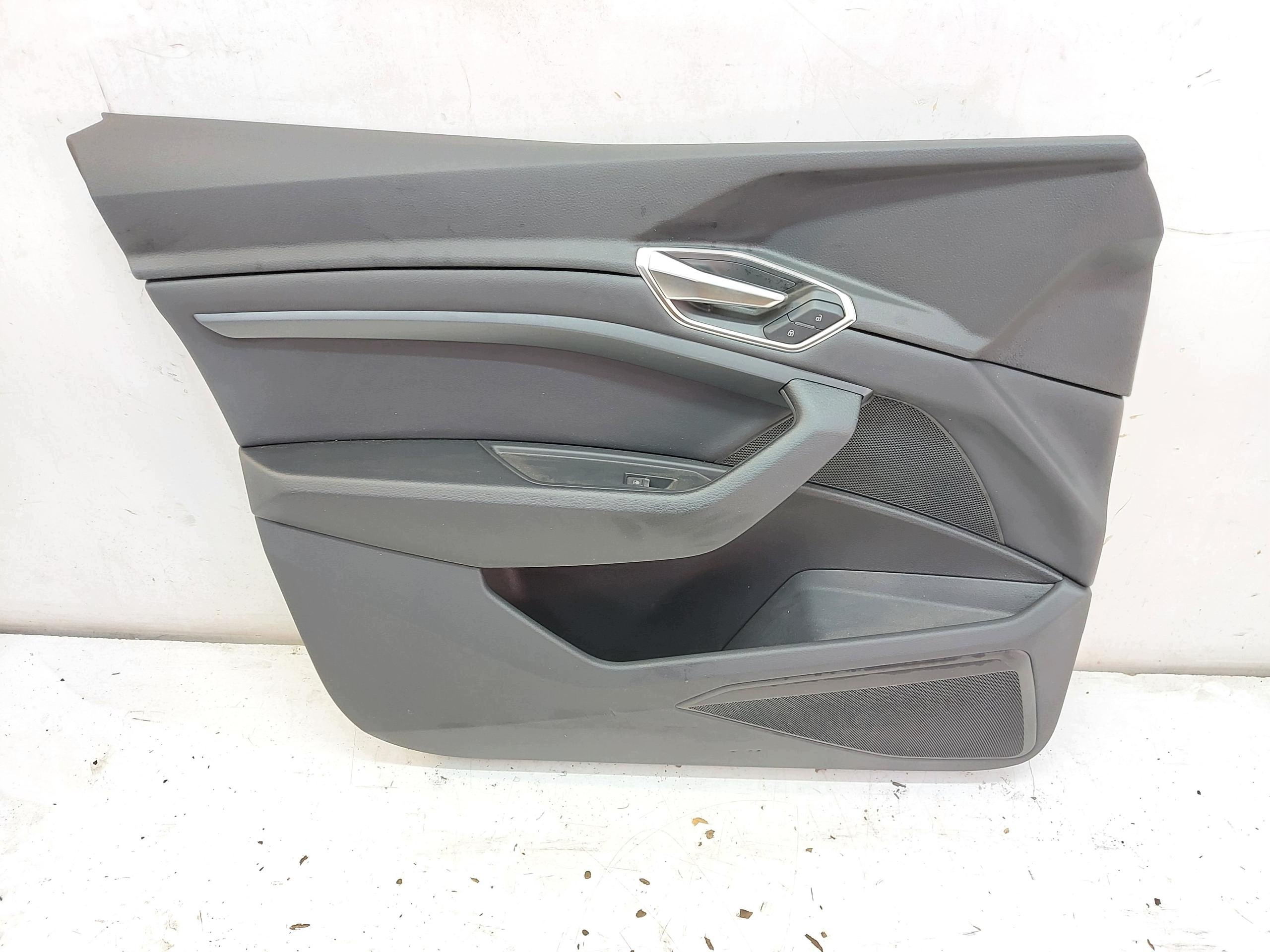Audi Q8 E-TRON SportBack 4KE upholstery side door left left front