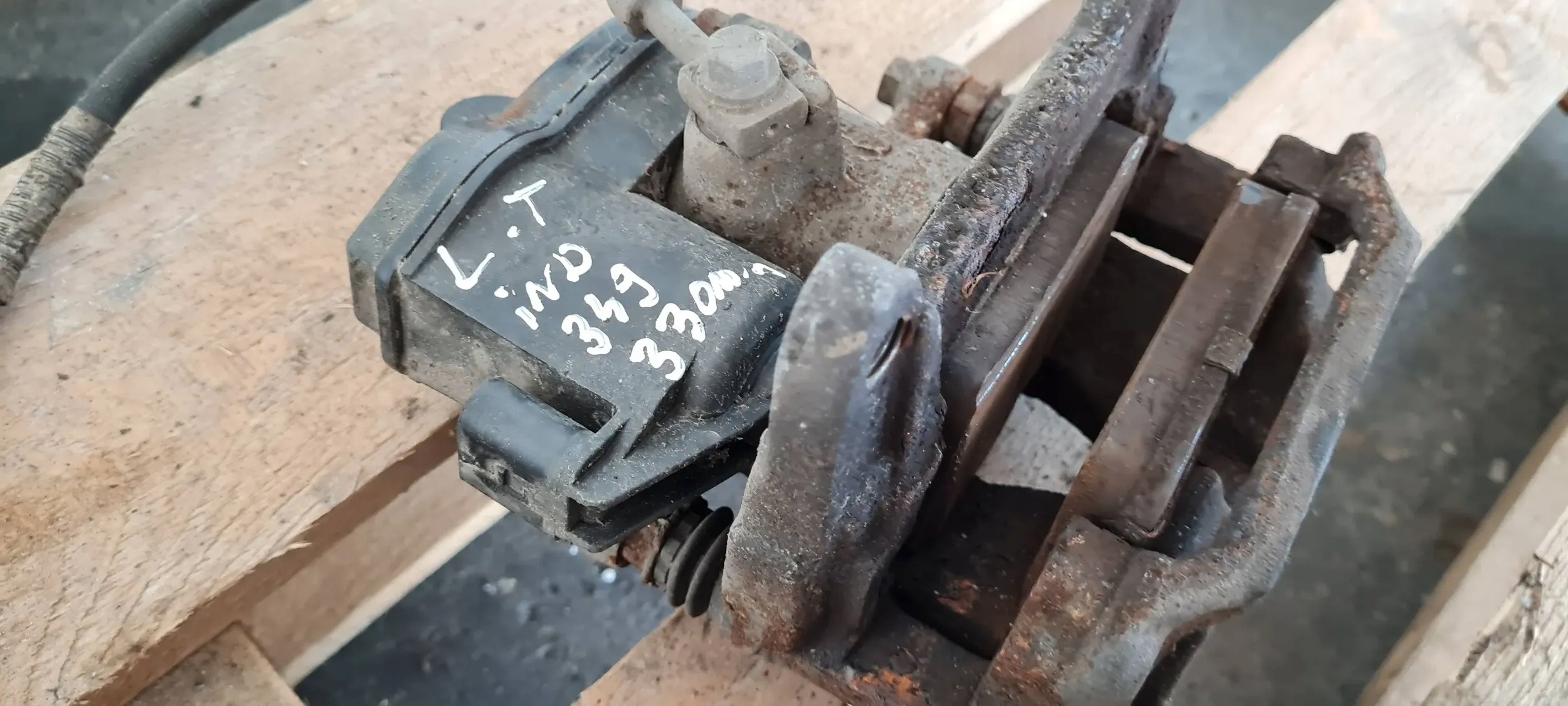 Q5 80A caliper brake mini motor left rear part rear 80A615405LA