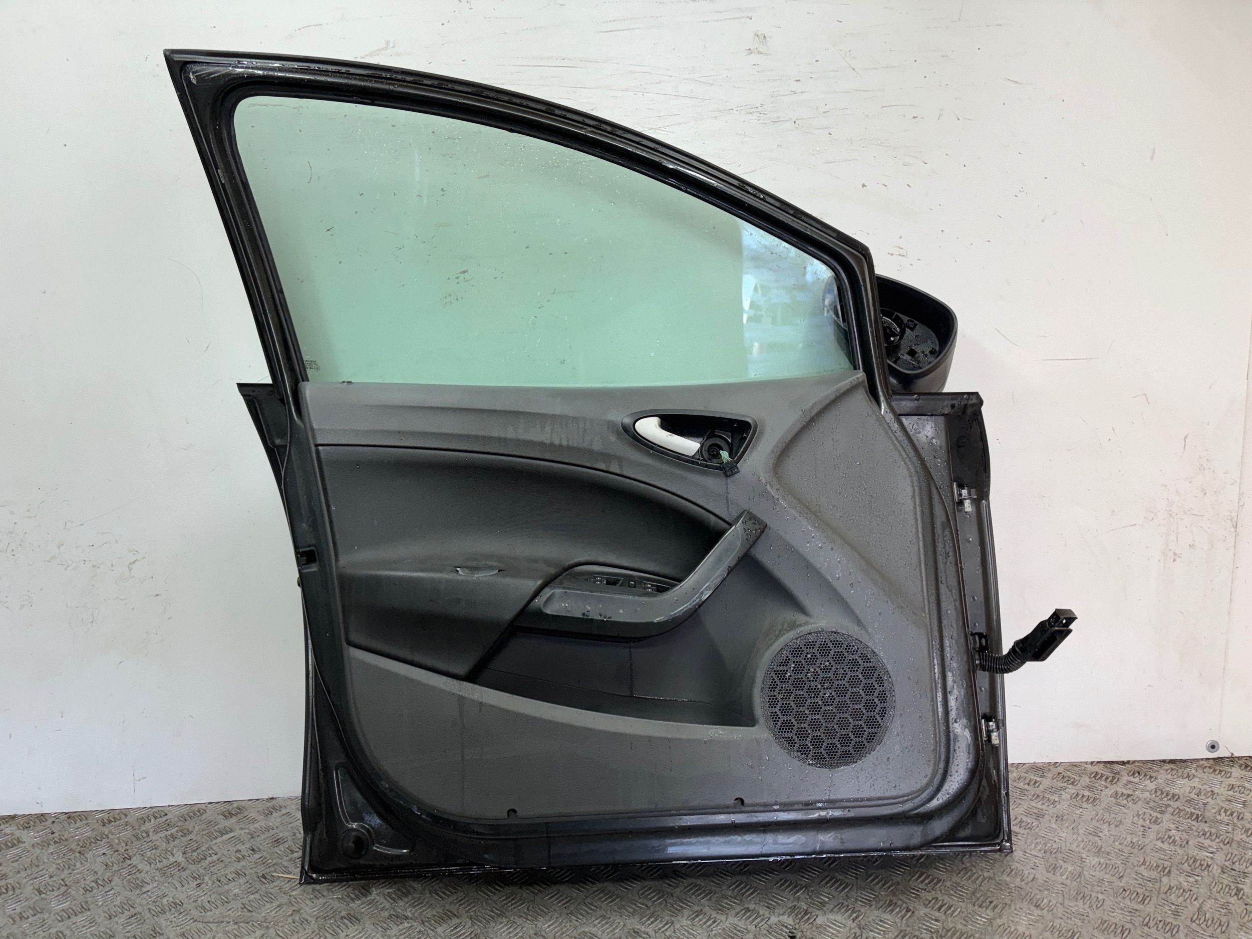 door front front left SEAT IBIZA 6J 09