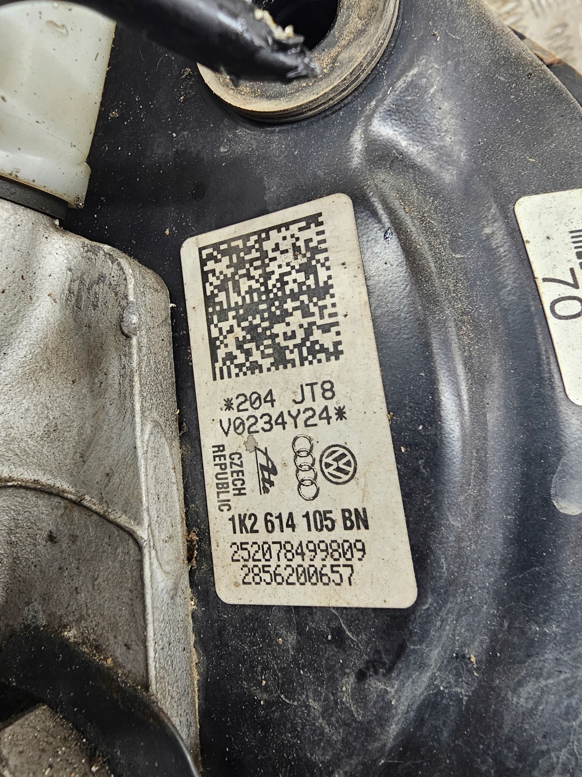 VOLKSWAGEN Skoda OE 1K2614105BN servo