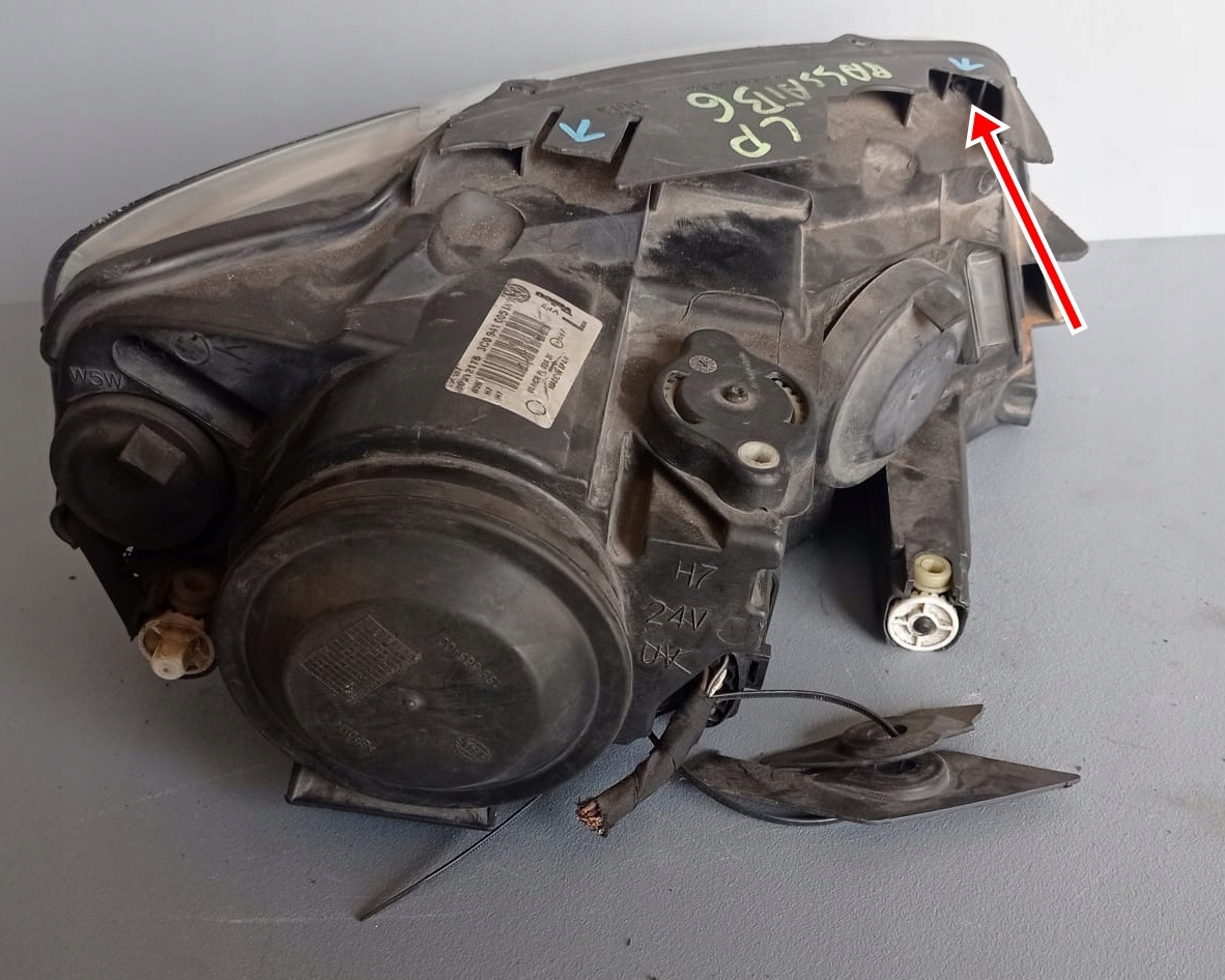 VW PASSAT B6 light left front 3C0941005M EU