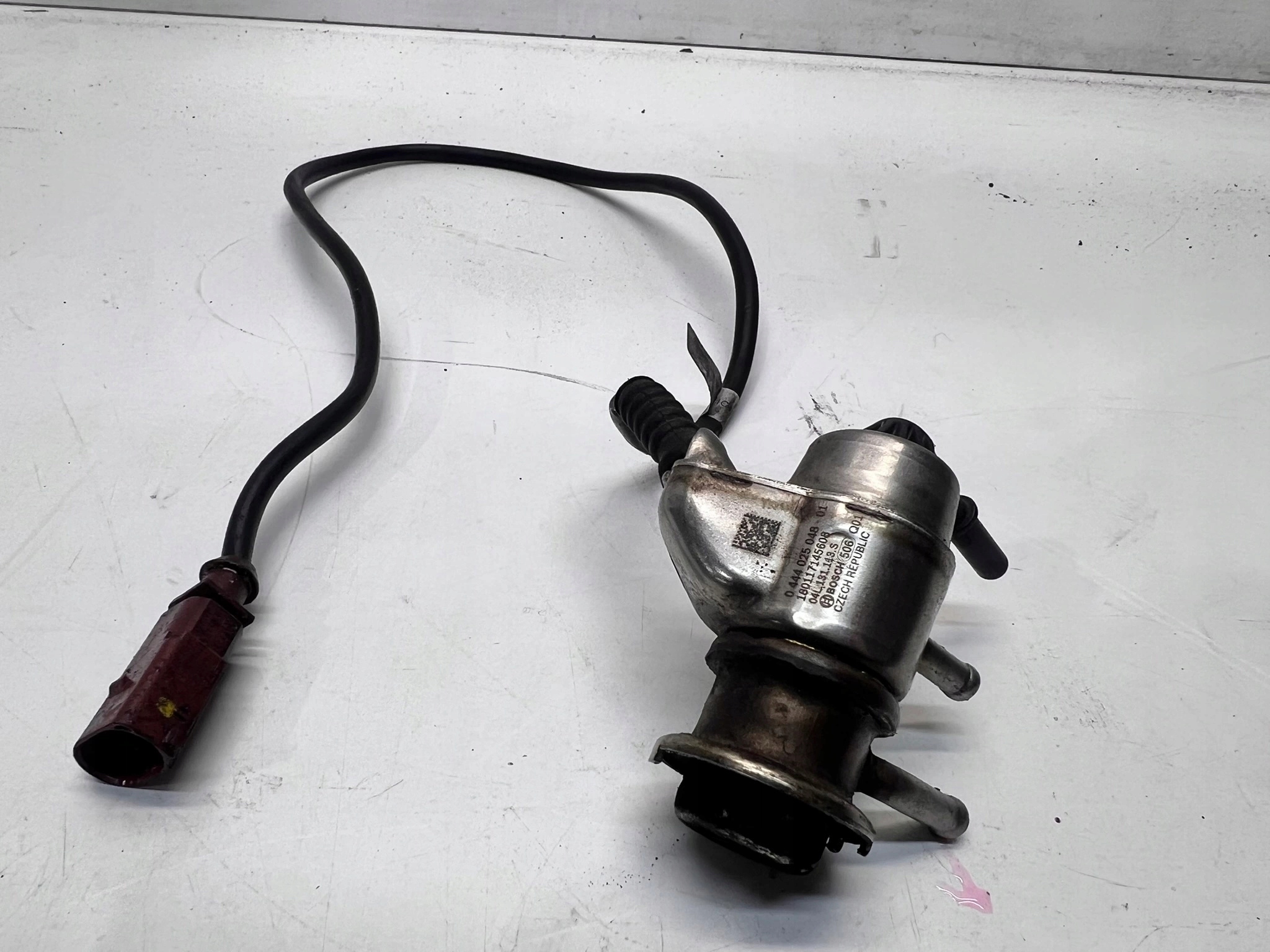 injector nozzle ADBLUE AUDI A4 B9 A5 A6 C7 2.0 TDI 04L131113S