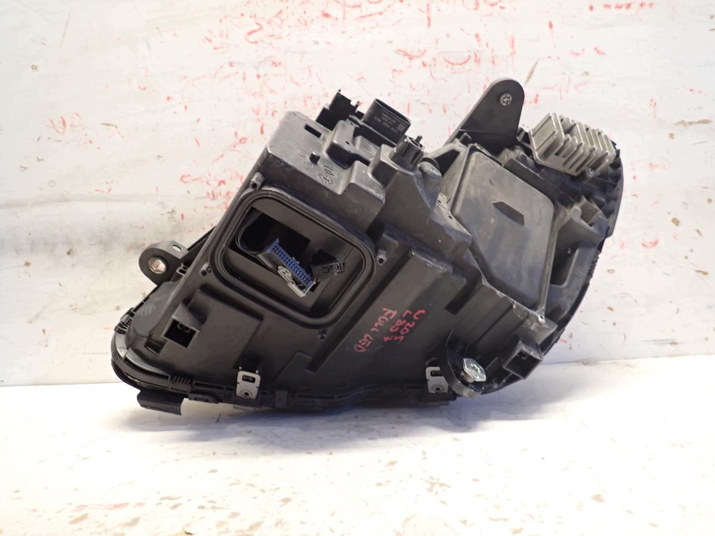 light front front right MERCEDES C-KLASA W205 2014- FULL LED A2059062604