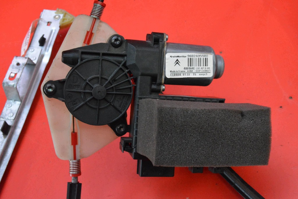 window regulator right front EU 9682495580 CITROEN C4 GRAND PICASSO and 06-13