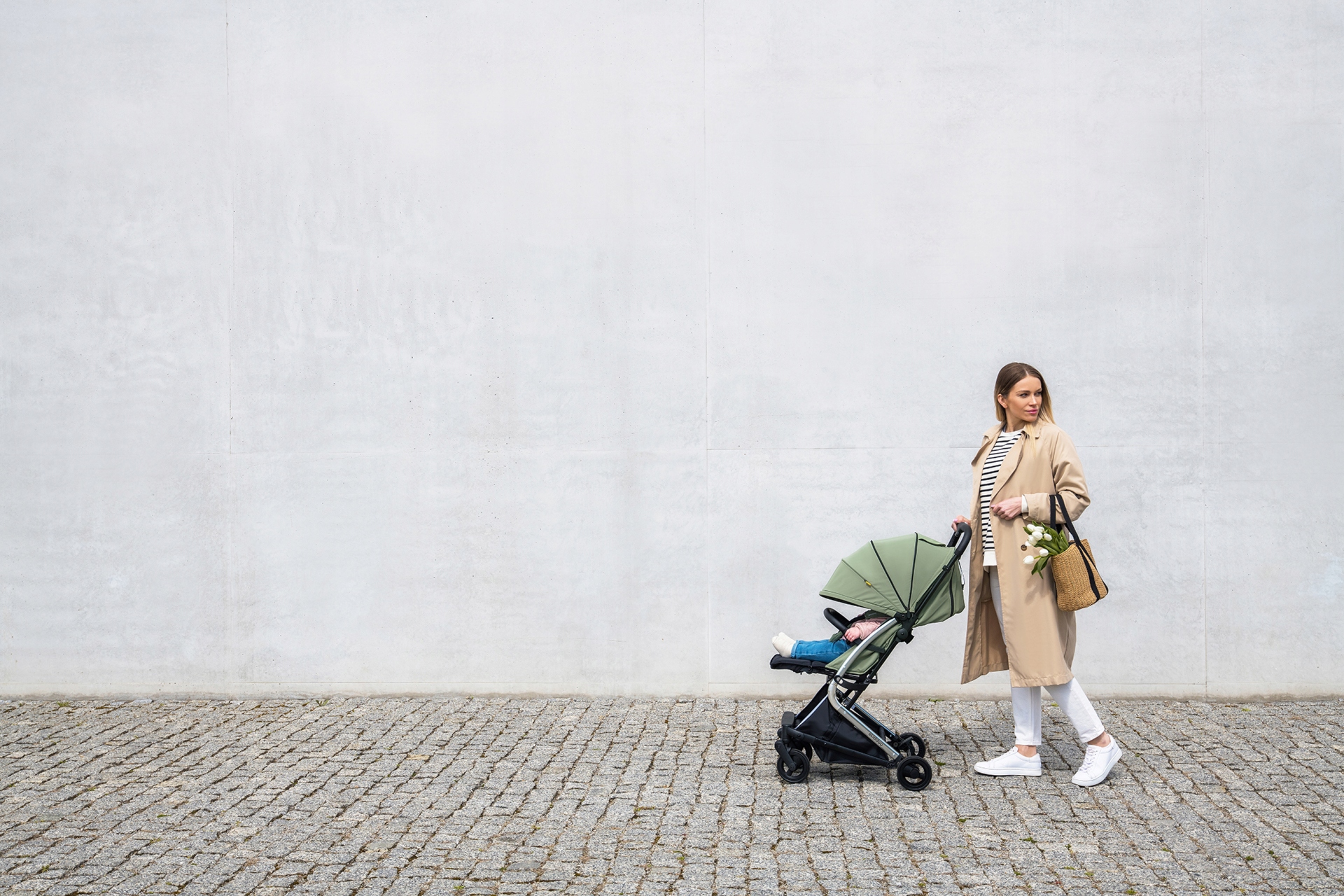 Samoskładający wózek spacerówka lekka MIKKELI Rodzaj kół Z tworzywa