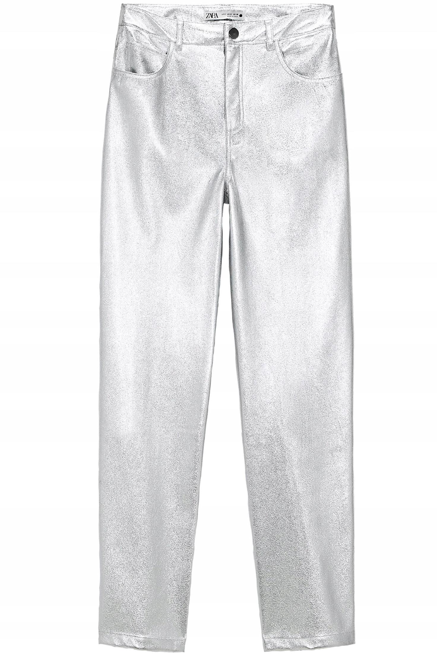 Mie M様 BMW 5 G60 ZDERZAK TYŁ TYLNY M pakiet Kolor: 416 Carbon