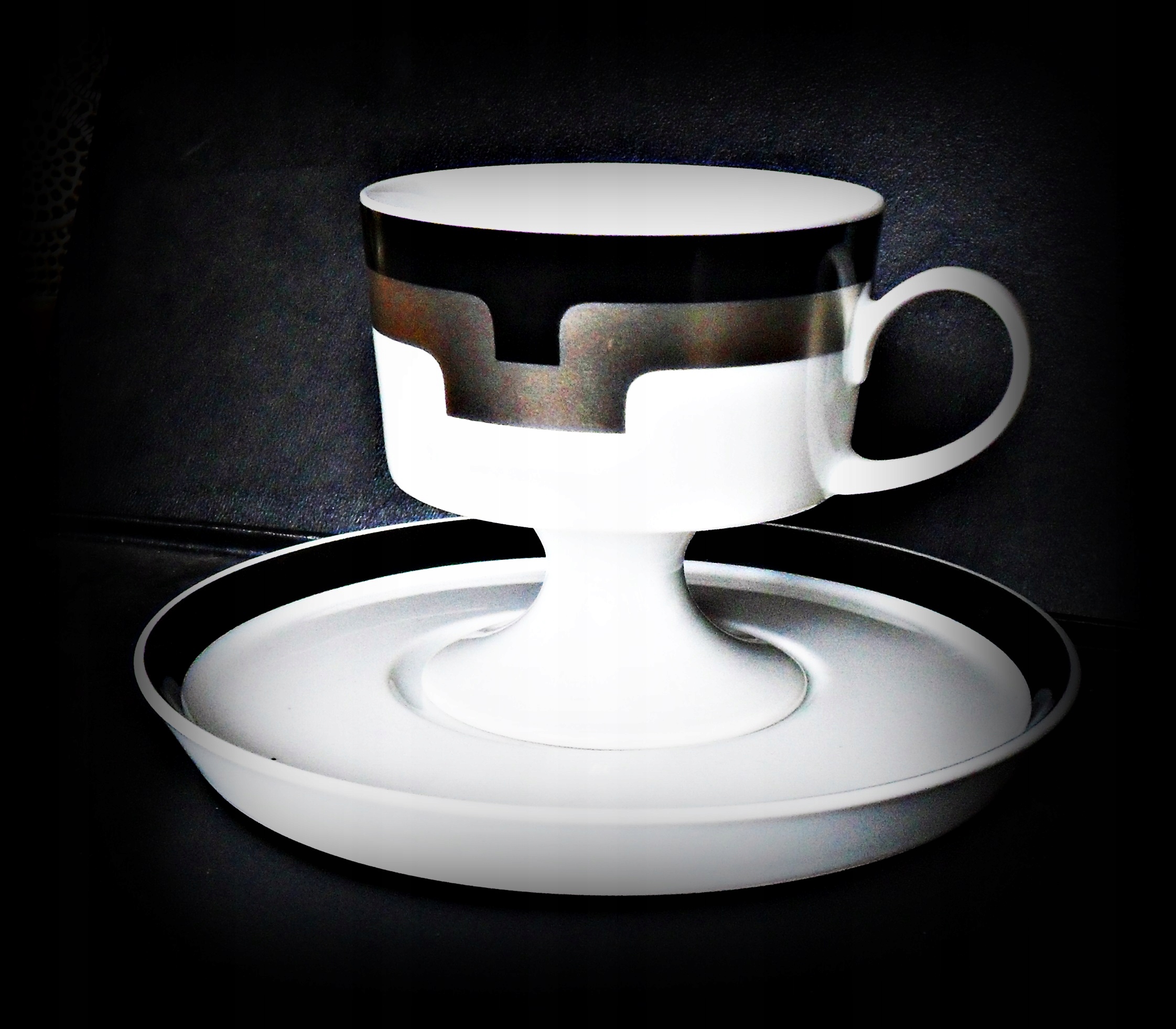 FILIZANKA ROSENTHAL SATYNOWE ZLOTO ARTYZM FILIZANKA NA NOZCE