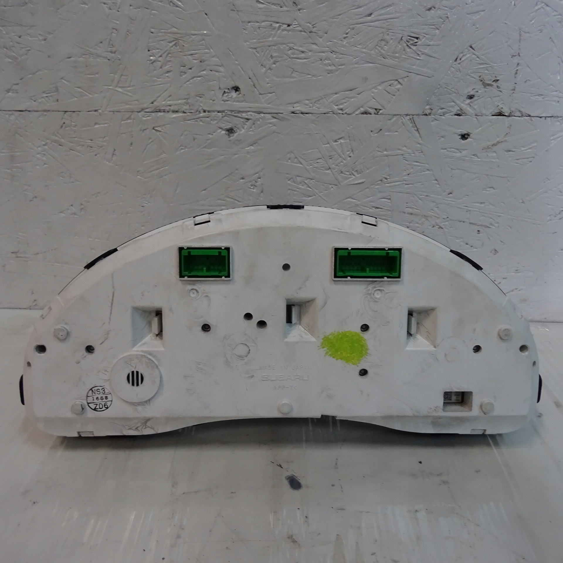 SUBARU LEGACY IV 2.0D dials 85002AG16