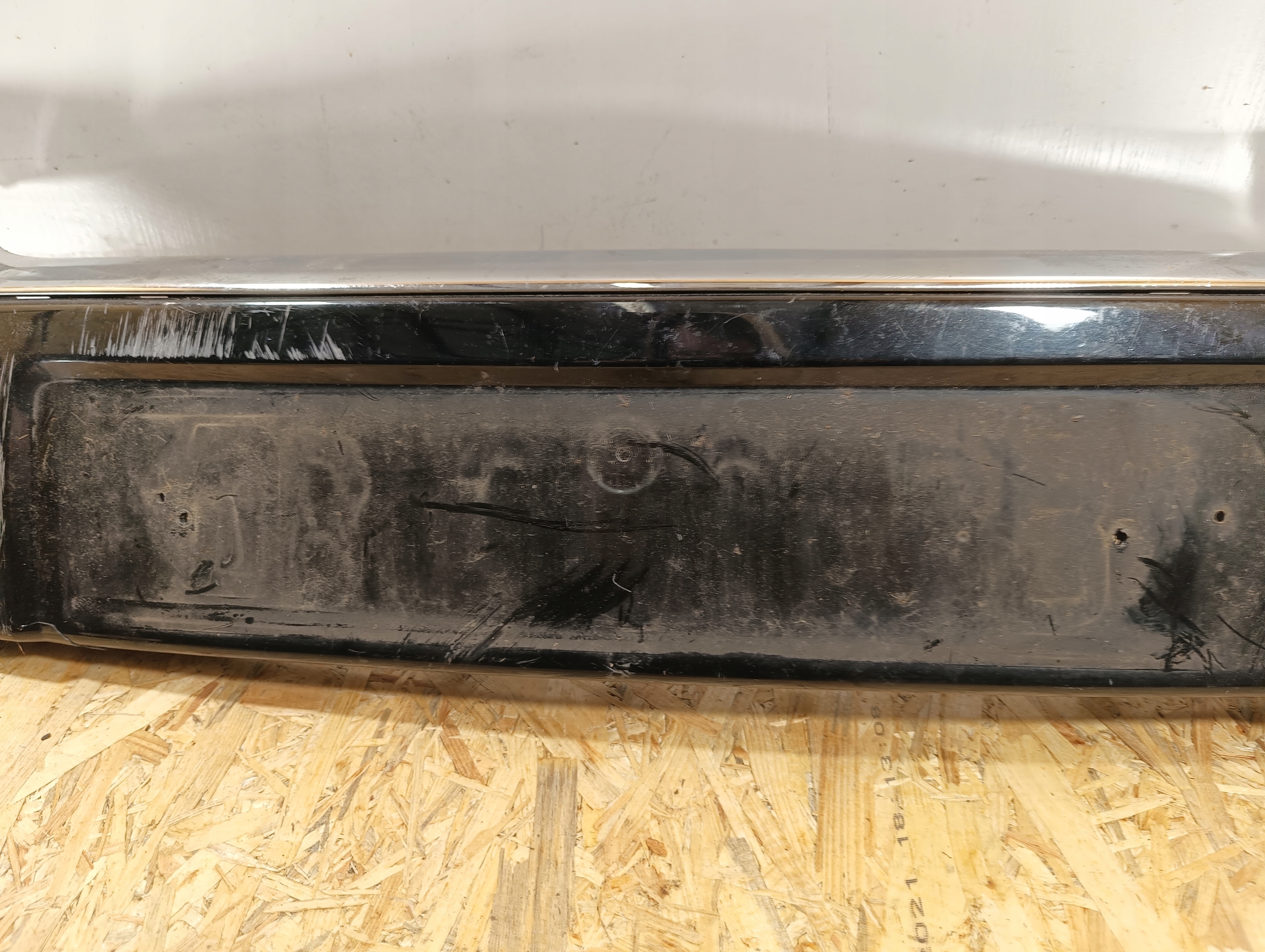 grid of a bumper cap CHROM RENAULT SCENIC III LIFT