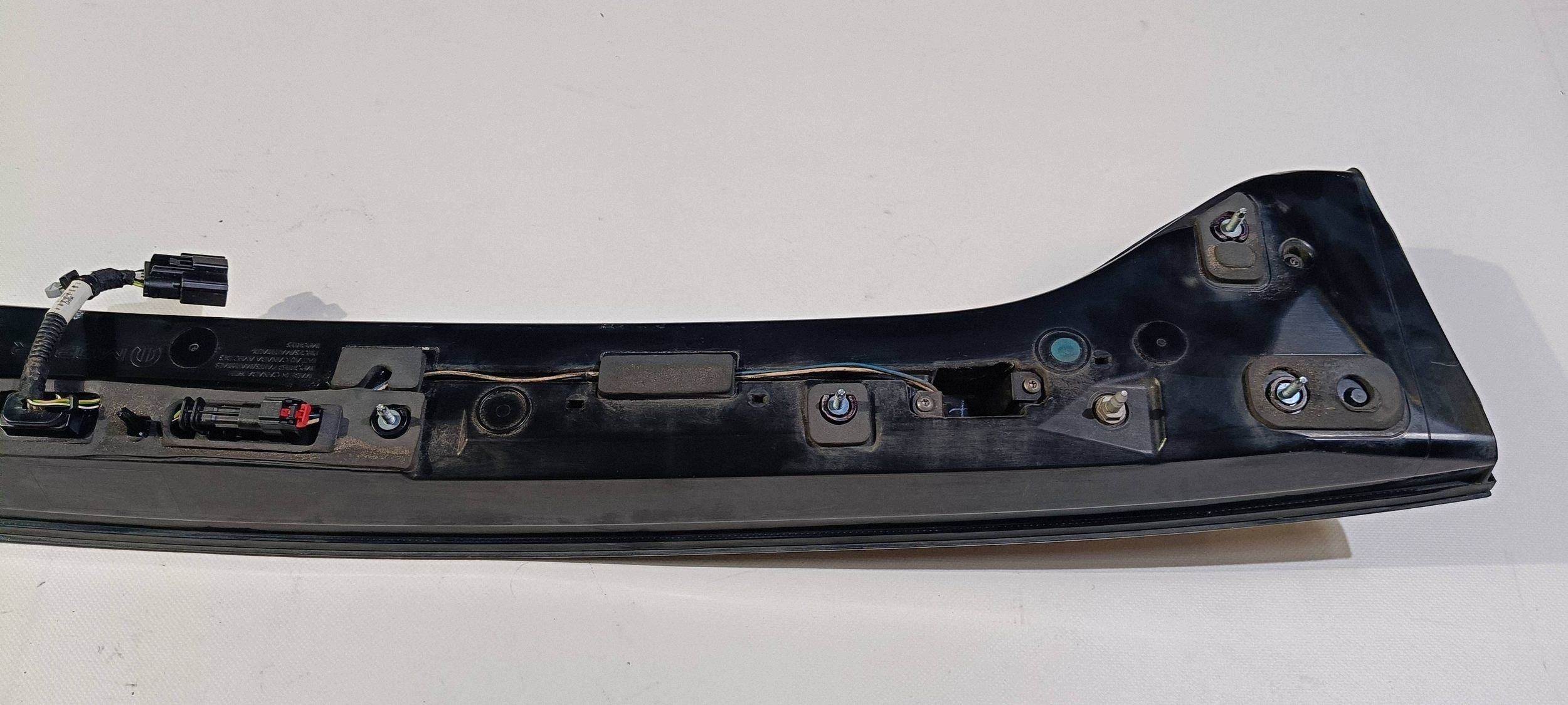 light cap rear part rear central Dodge Charger 2015