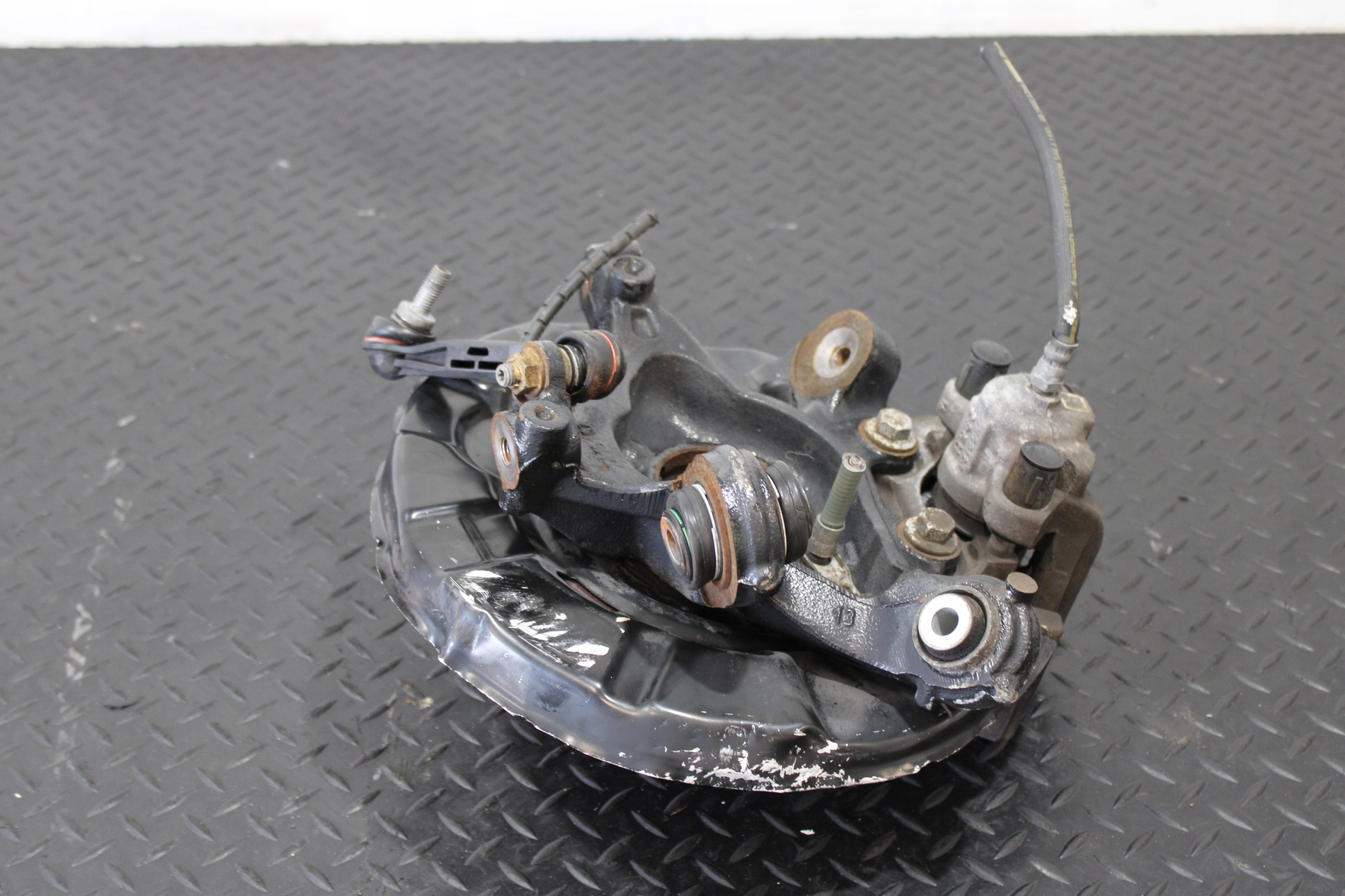 swing left rear part rear BMW 1 F20 LIFT