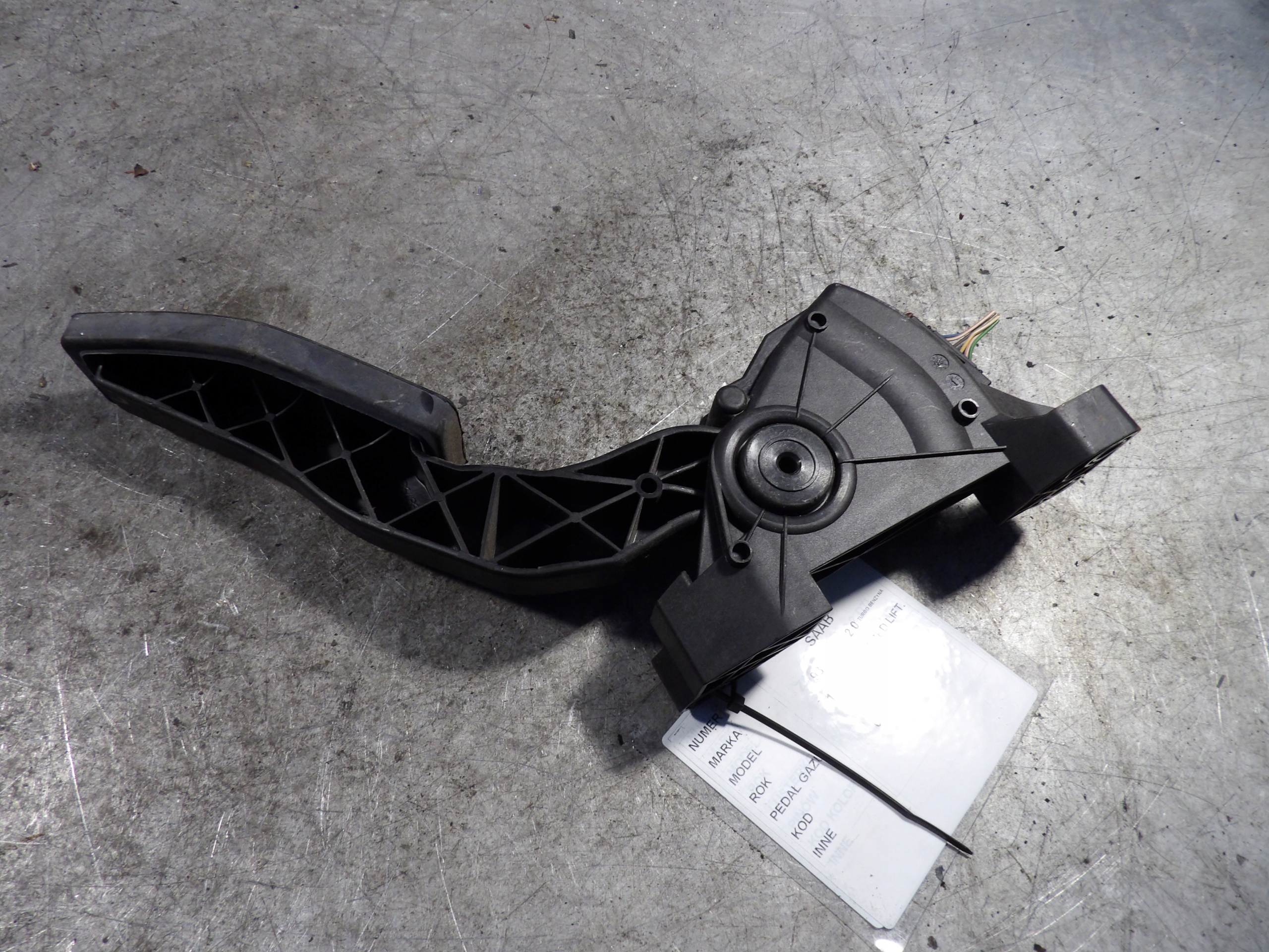 Saab 9-3 II accelerator pedal 2,0TB 9186724 6PV008322-00