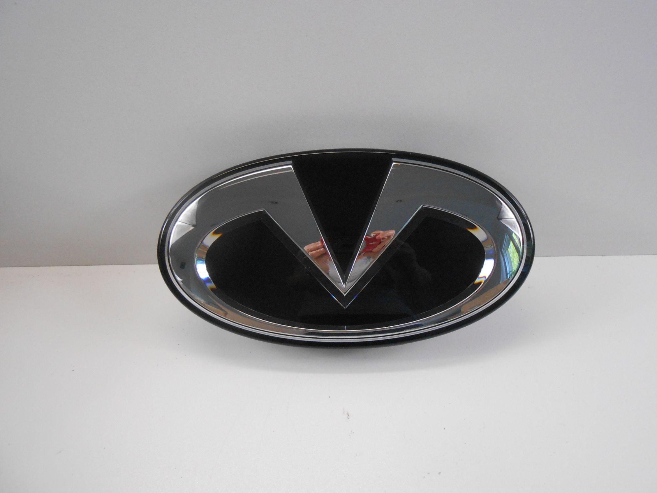 INFINITI QX30 EMBLEMAT LOGO ORYG