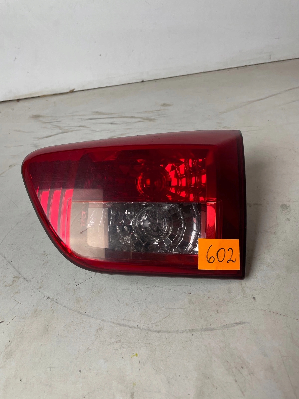 light rear part rear right to the bonnet Peugeot 4007