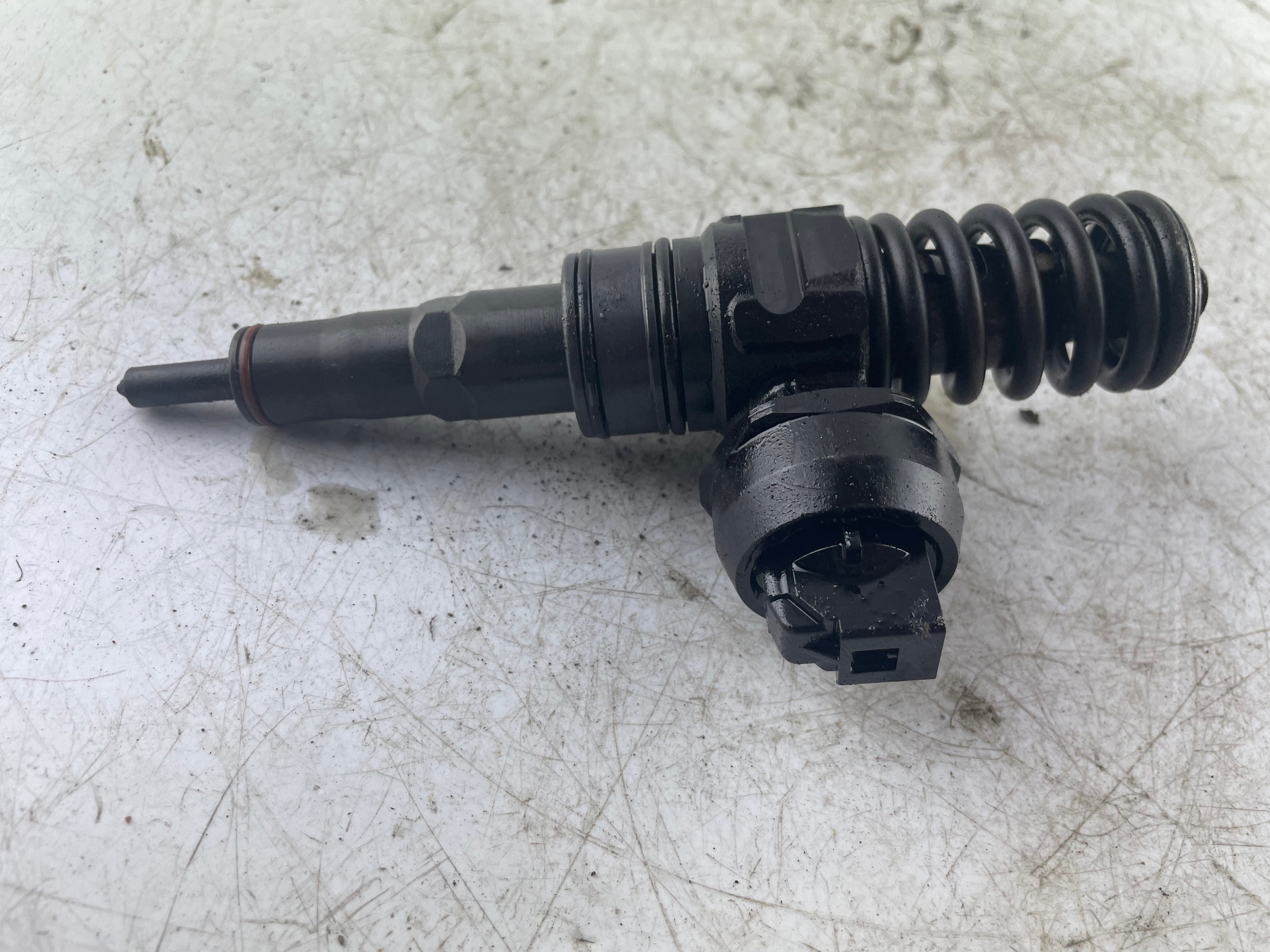 Pumpedüse 038130073AG Skoda Fabia Audi Seat VW TDI