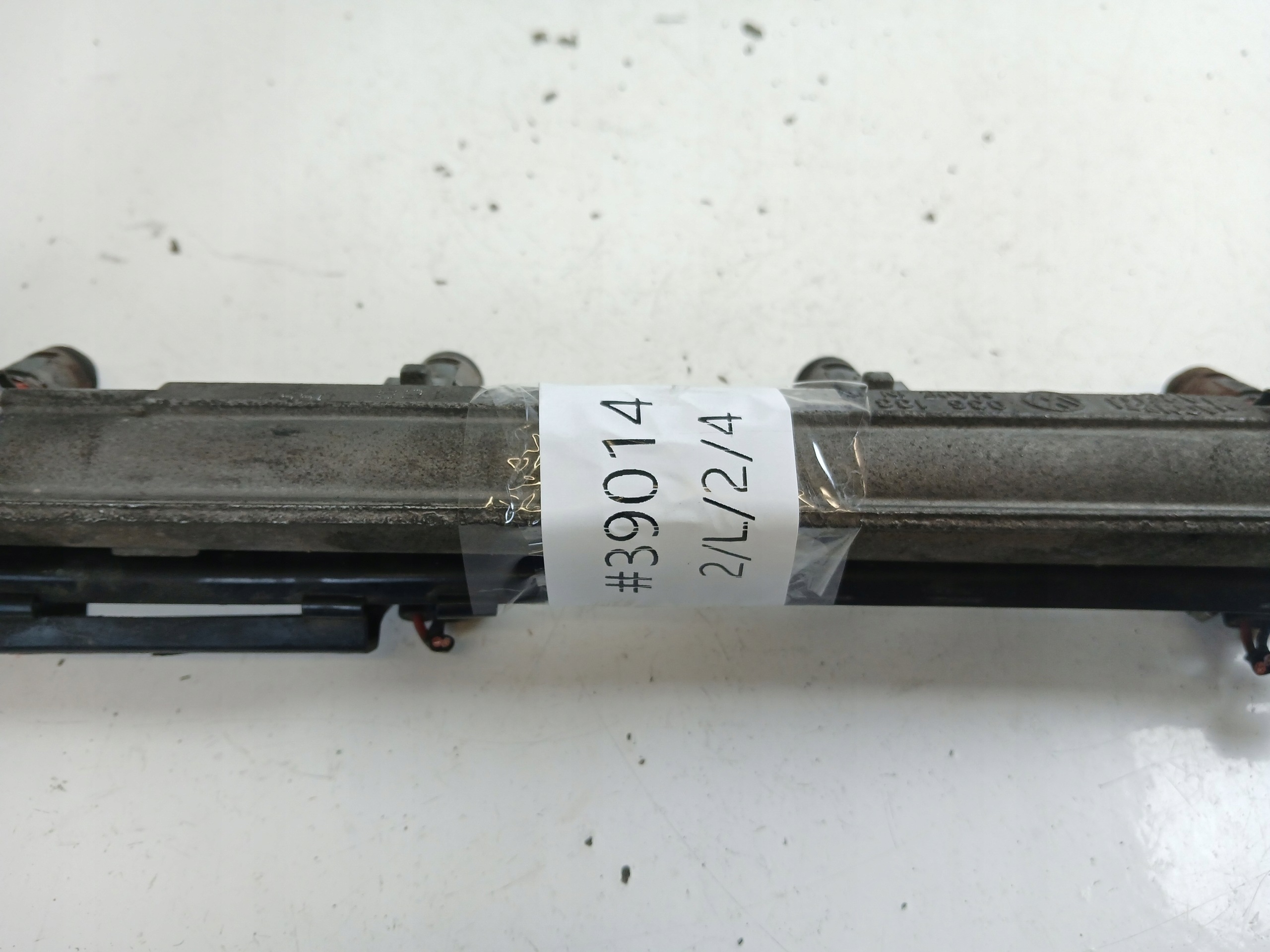 VW GOLF IV BORA SEAT LEON et 1.4 Rampe injection 036031C