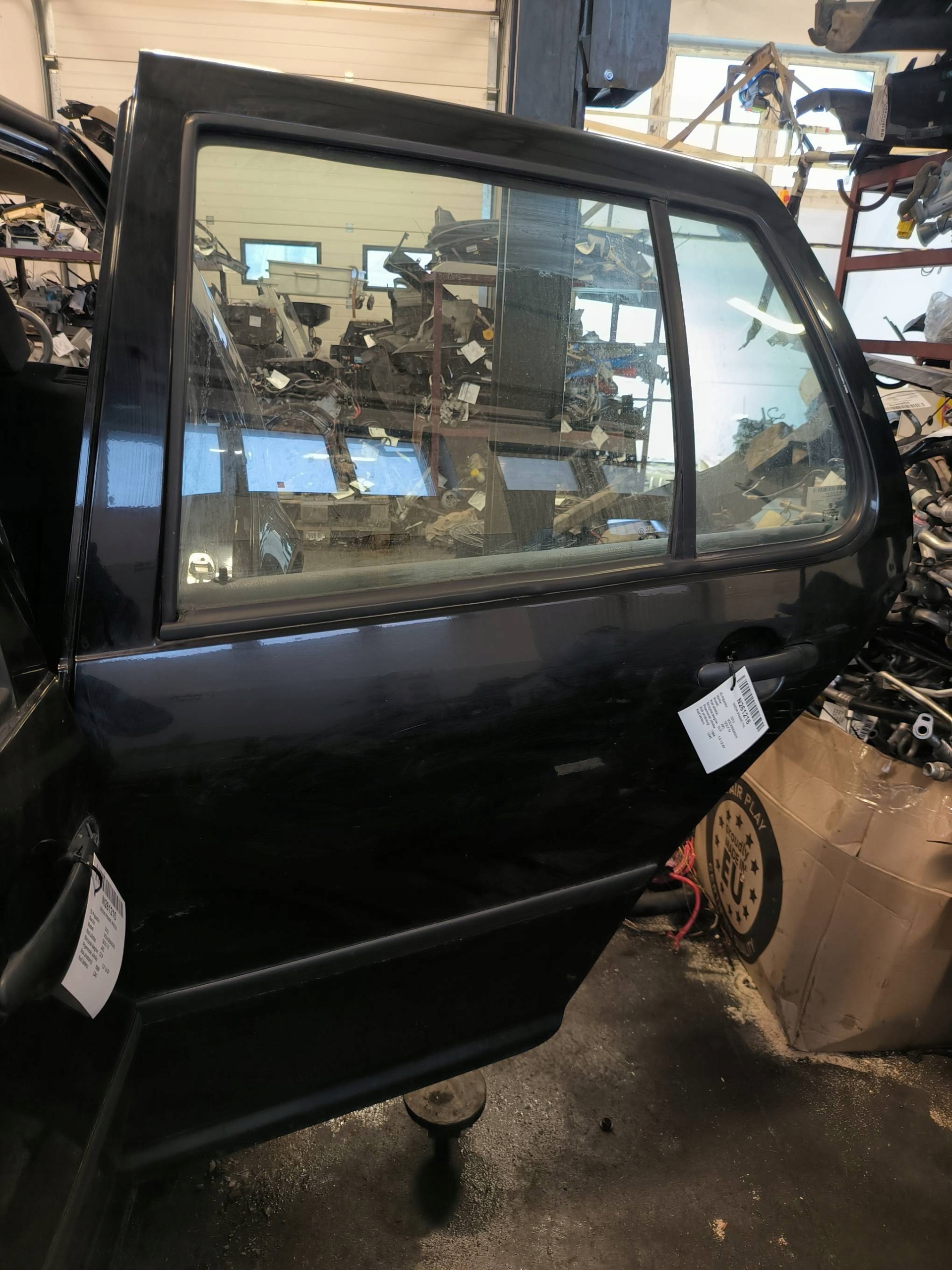 Tür links heck L041 VOLKSWAGEN GOLF IV HB