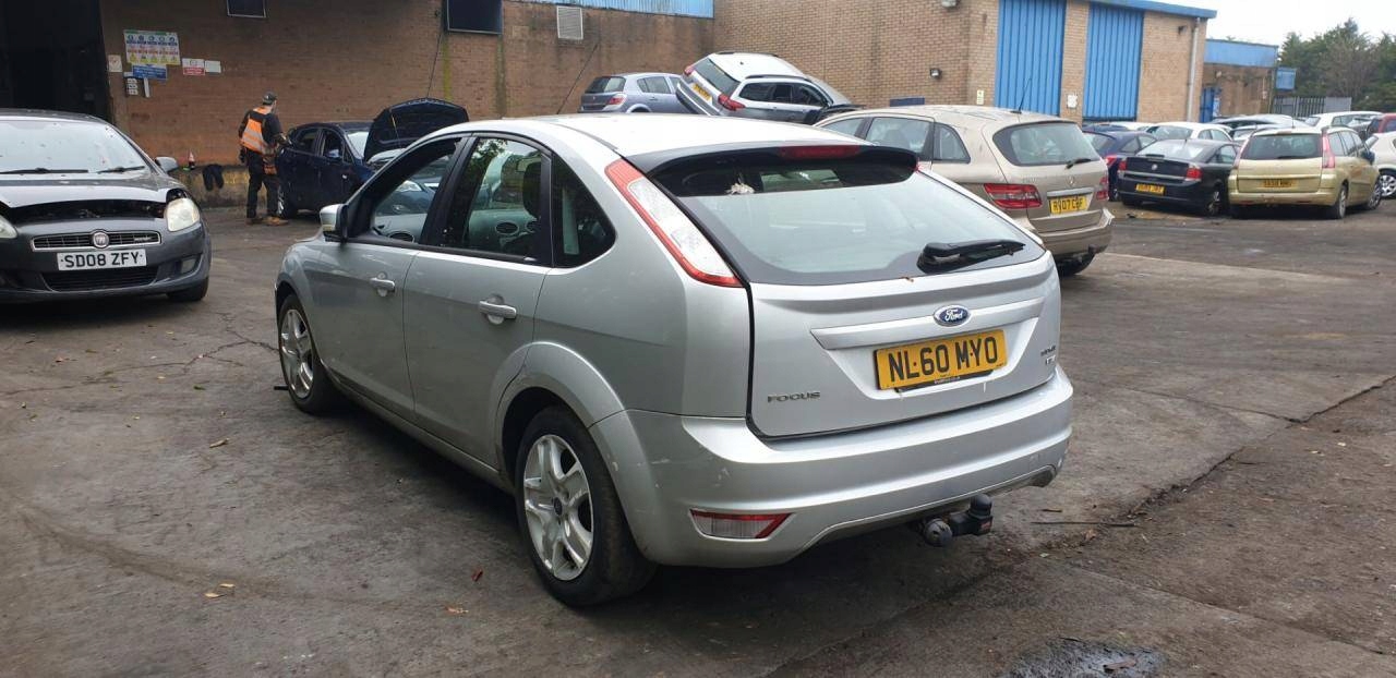 spoiler heckklappe heck Ford Focus 2 facelift 2010 4M51-A44210-AM